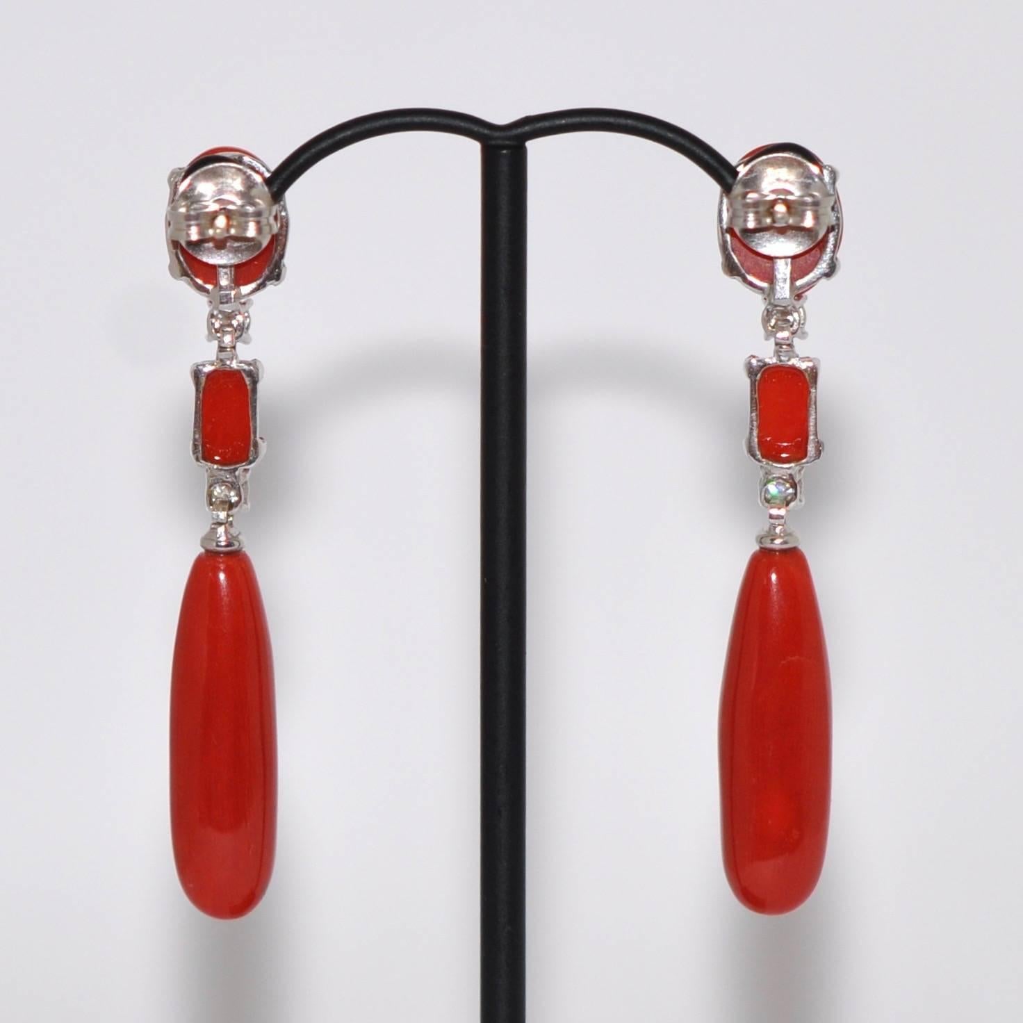 Coral and White Diamonds 0.28 Carat on White Gold 18 Karat Chandelier Earrings In New Condition In Vannes, FR