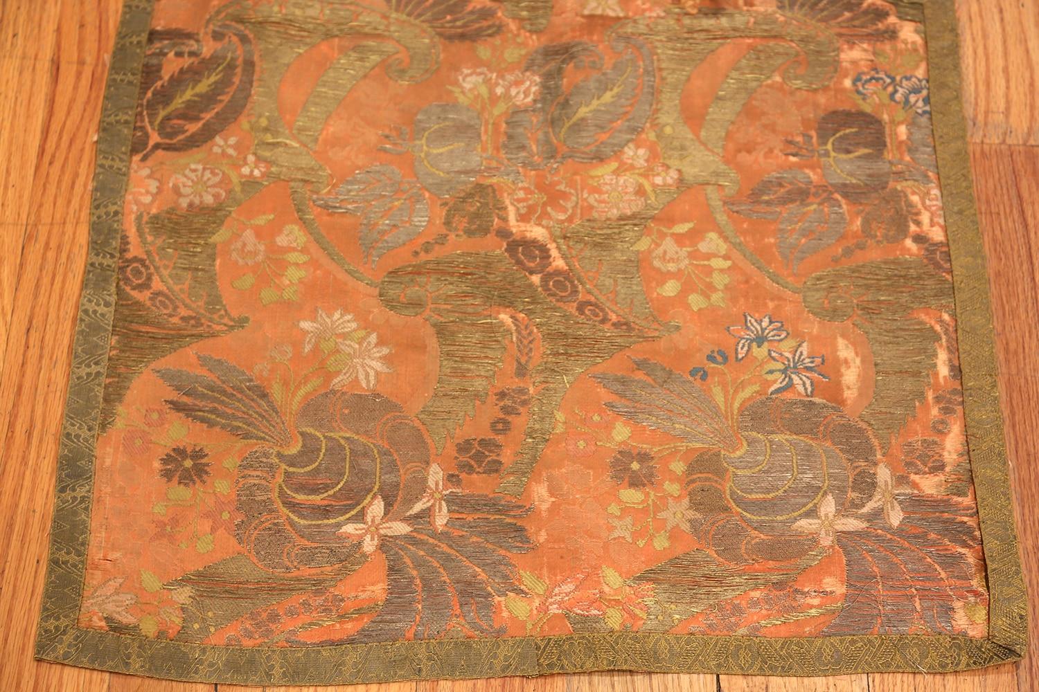 Anglo-Indian Coral Artistic Antique 19th Century Indian Metallic and Silk Textile 9