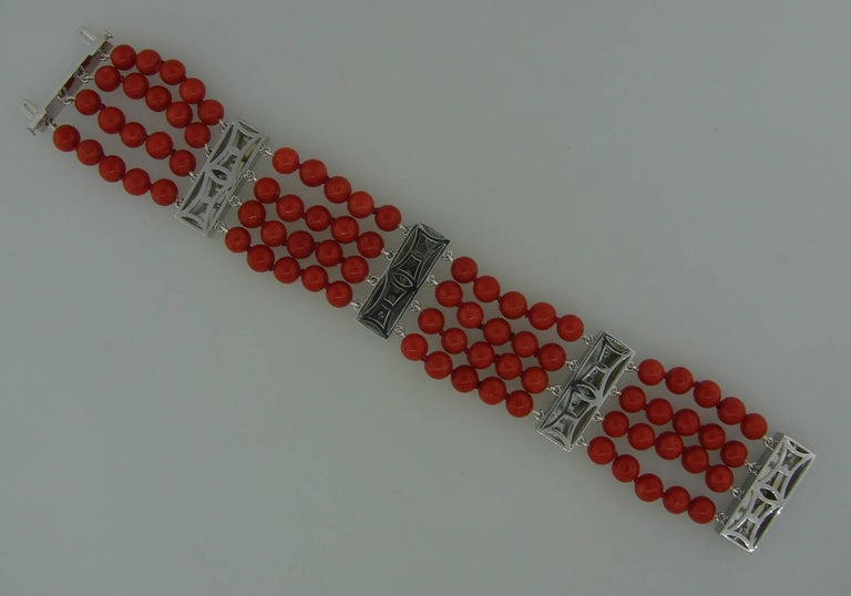 Coral Bead Diamond Black Enamel Gold Bracelet In Excellent Condition For Sale In Beverly Hills, CA