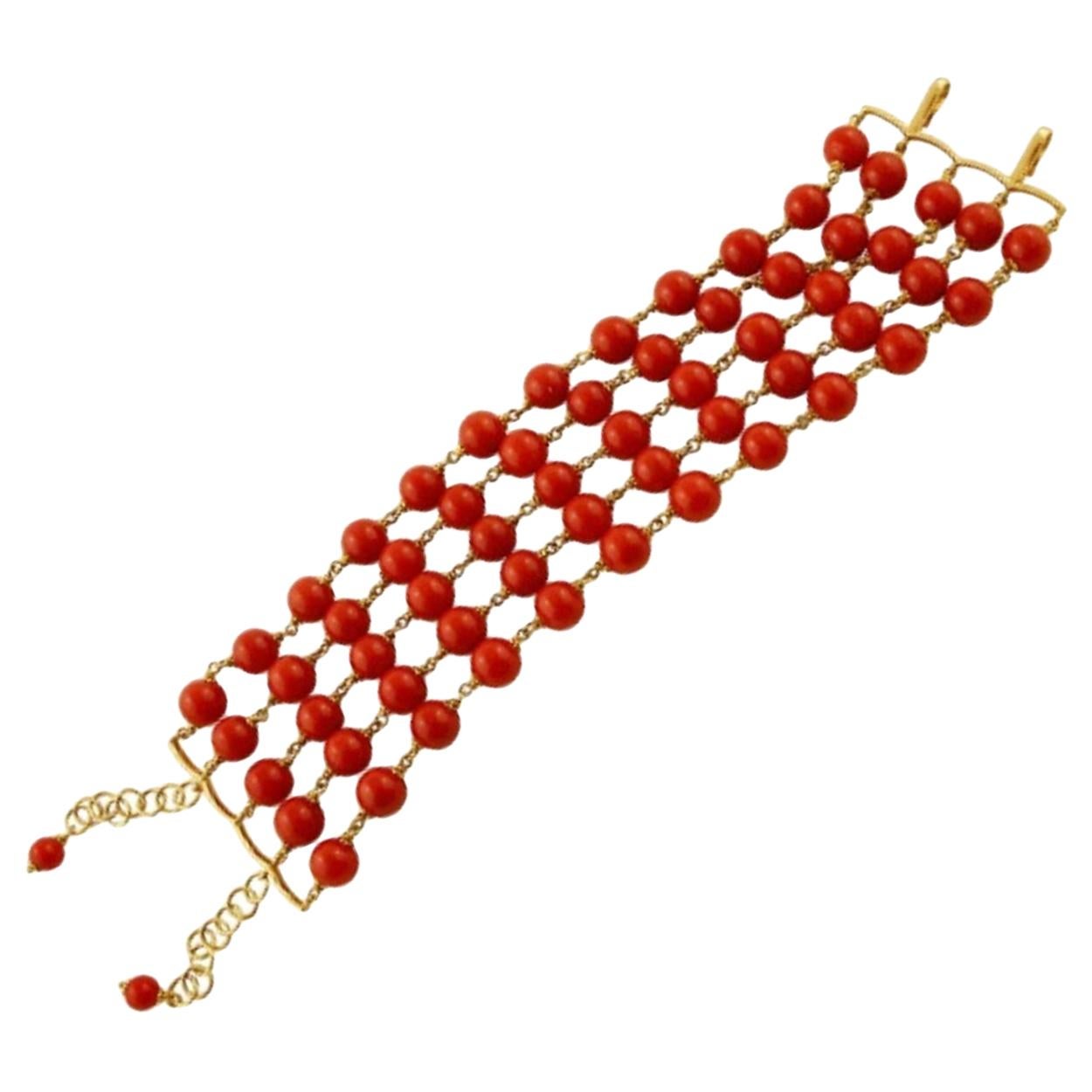 Coral Beaded Bracelet, 18 Karat Yellow Gold