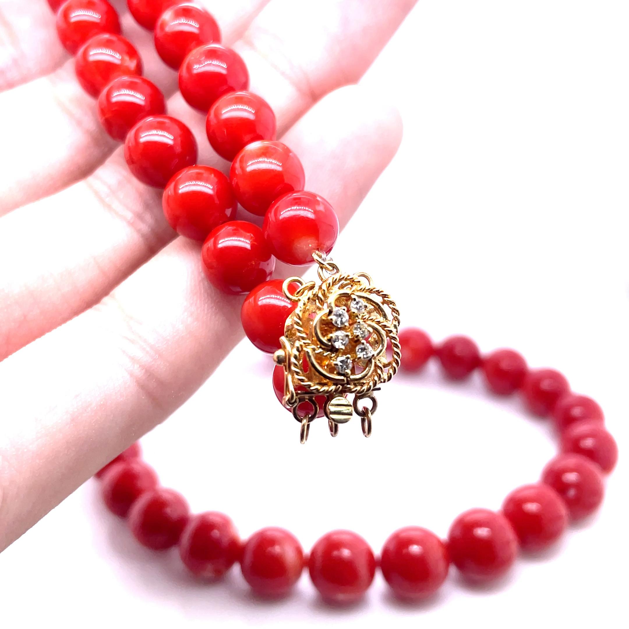 Collar de cuentas de coral Cts 259.14 en venta 4