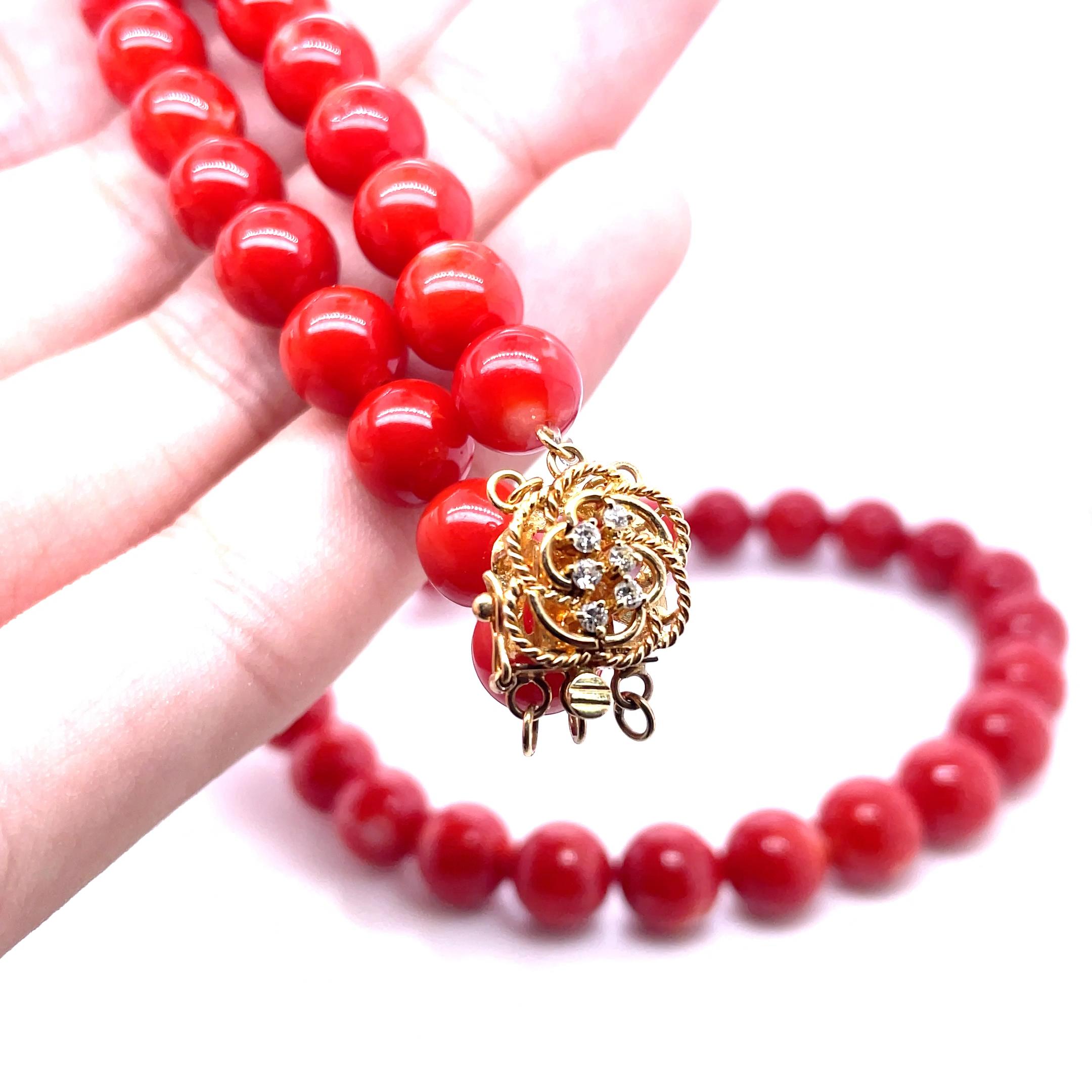 Collar de cuentas de coral Cts 259.14 en venta 6