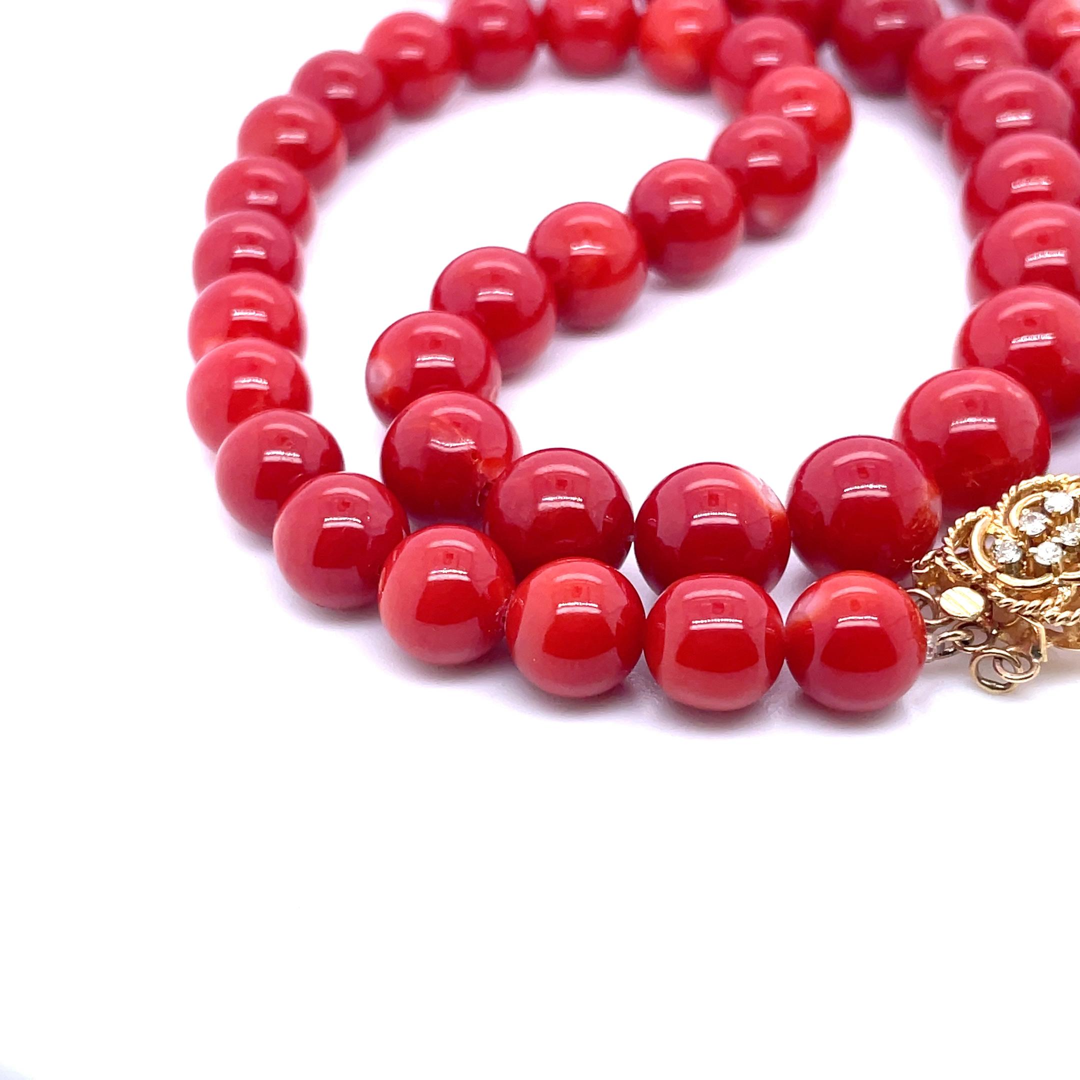 Collar de cuentas de coral Cts 259.14 Sin cortar en venta