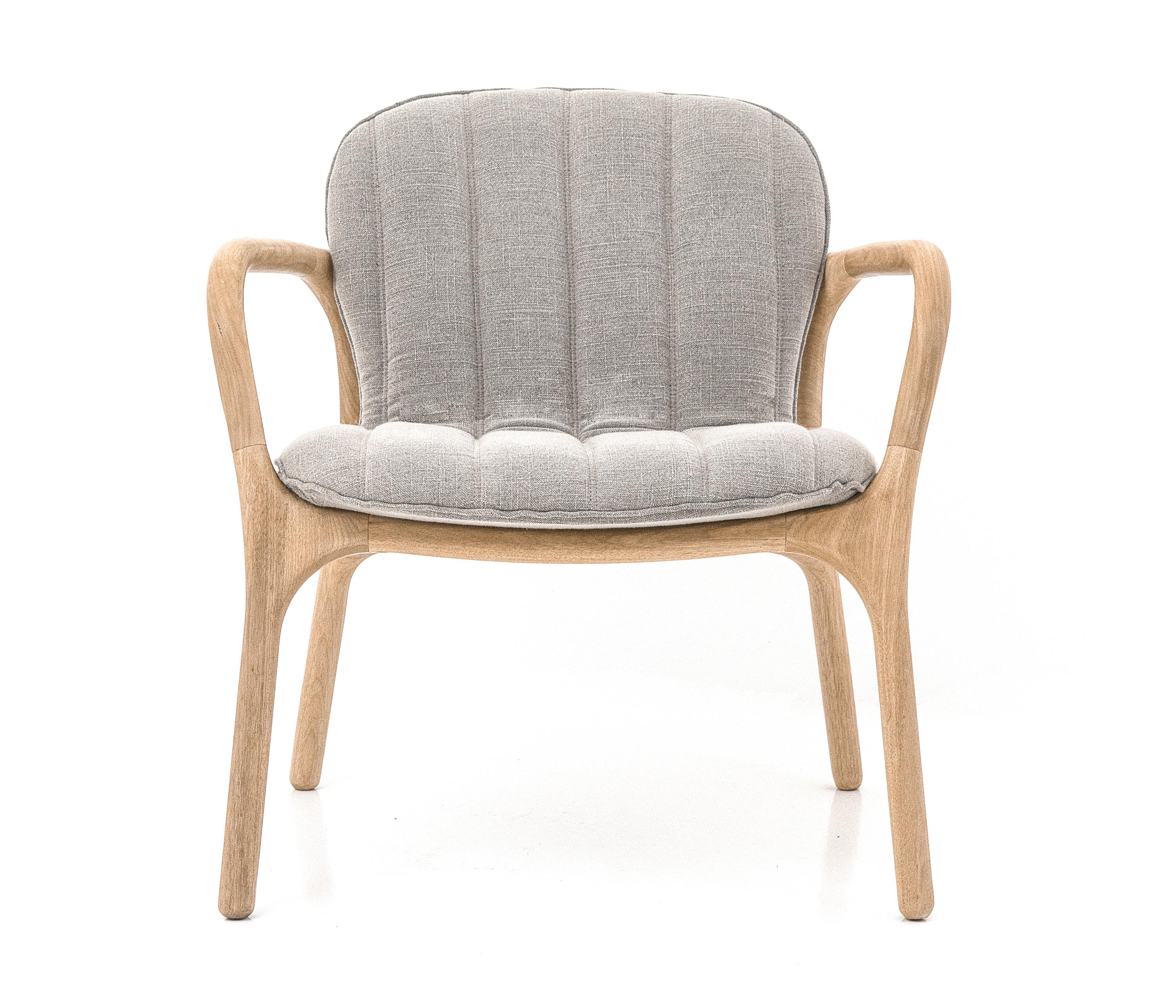 Armchair with wooden structure and upholstered seat. The first sketches of the Coral Line, consisting of an armchair and a chair, start from the observation of marine life, shells and crustaceans.
The formal result seeks textures and shapes that