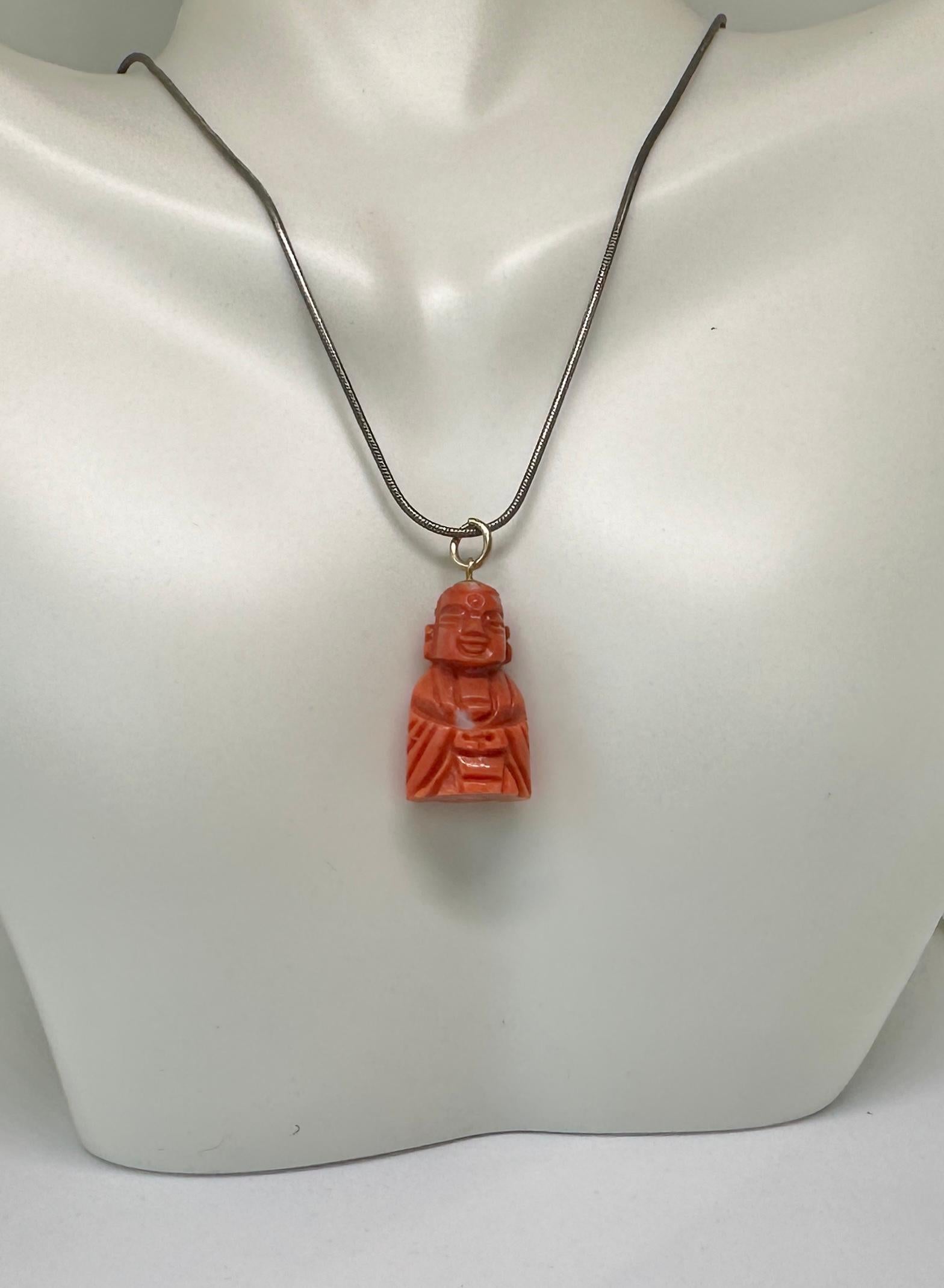 Coral Buddha Pendant Charm Antique Art Deco 14 Karat Gold Necklace Momo Coral In Excellent Condition For Sale In New York, NY