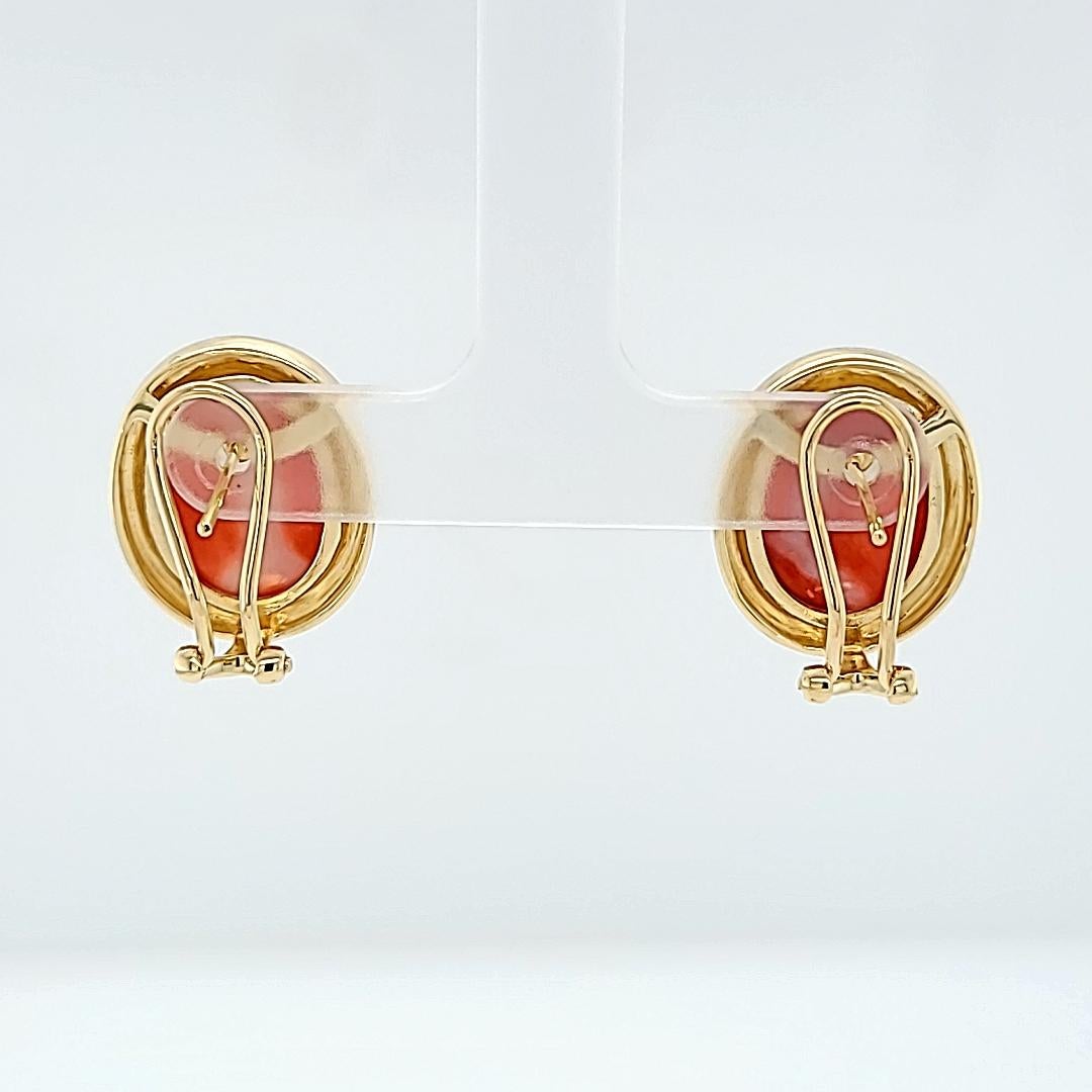 Coral Cabochon Stud Earrings In Good Condition For Sale In Coral Gables, FL
