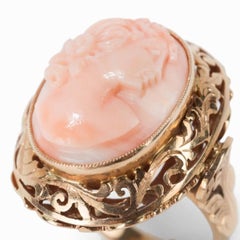 Coral Cameo Ring in 14 Carat Gold, circa 1900