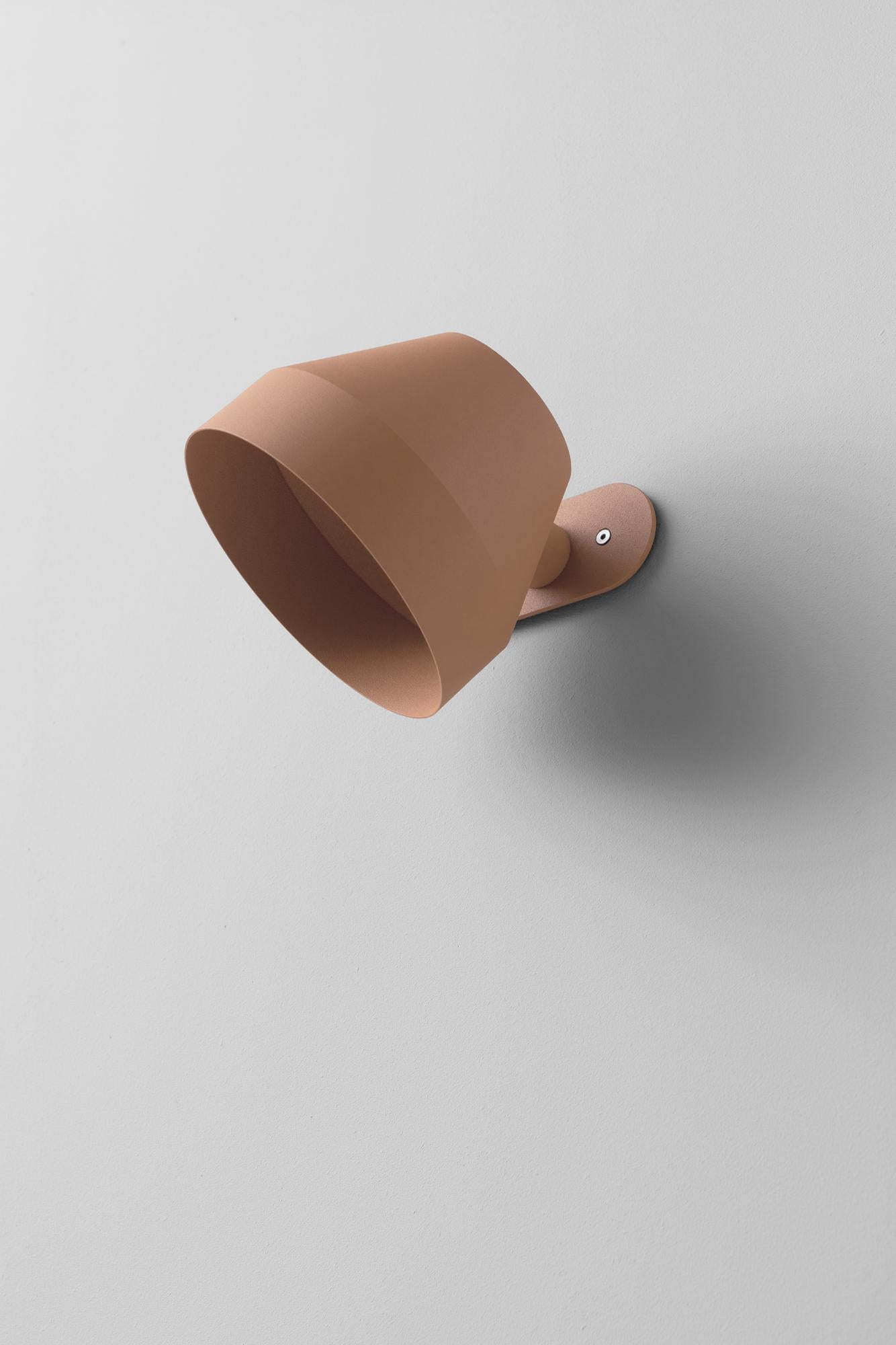 Lámpara de pared Coral Cap by +kouple Posmoderno en venta
