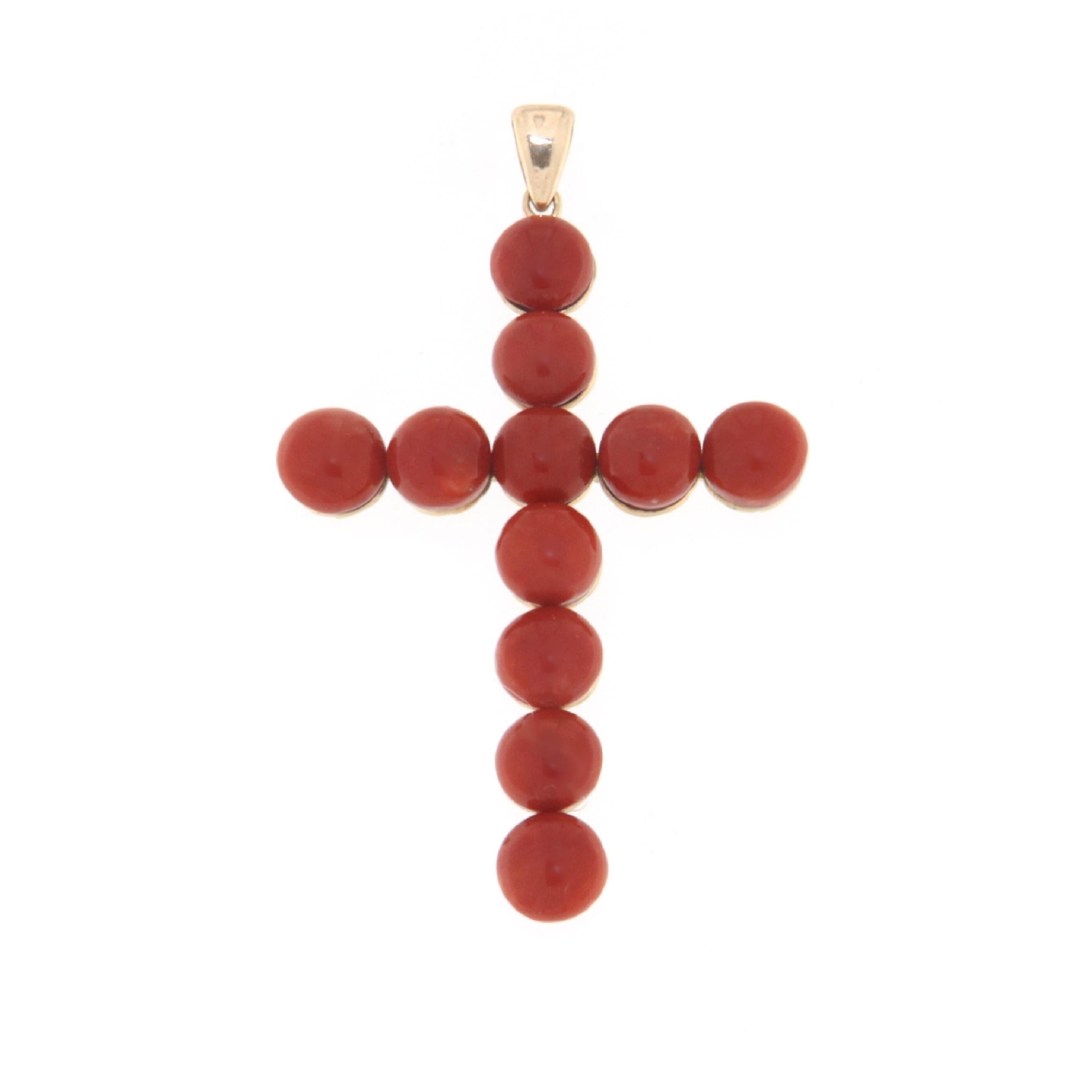 Coral Cross 9 Karat Yellow Gold Pendant Necklace In New Condition For Sale In Marcianise, IT
