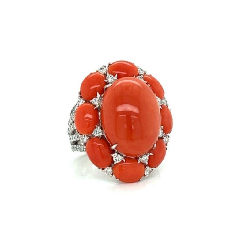 Bague en corail, diamants et or blanc 18 carats Bon état - En vente à Derby, NY