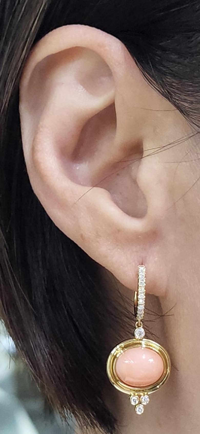 Coral Diamond Dangle Drop Earrings in 18 Karat Yellow Gold In New Condition In Hong Kong, HK