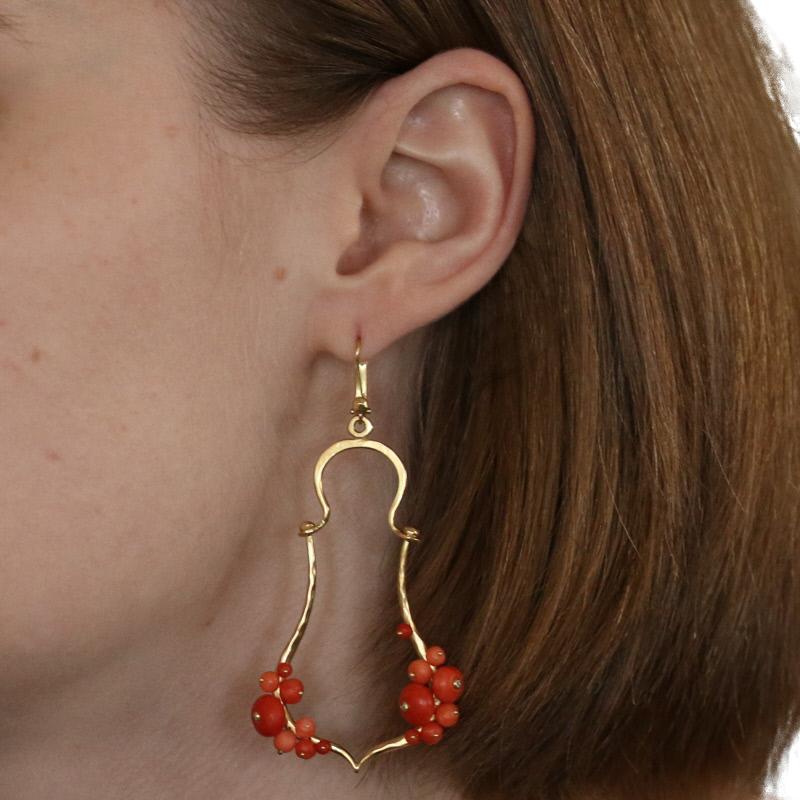 Coral and Diamond Earrings, 18 Karat Yellow Gold Pierced Dangles In Excellent Condition In Greensboro, NC