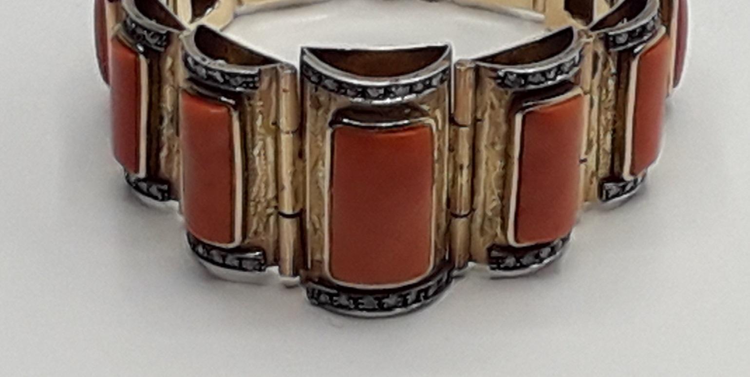 Coral Diamond Gold and Silver Bracelet, 1950s In Excellent Condition For Sale In Bosco Marengo, IT