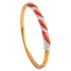 Armreif aus Gold mit Koralle und Diamanten 1960er Jahre