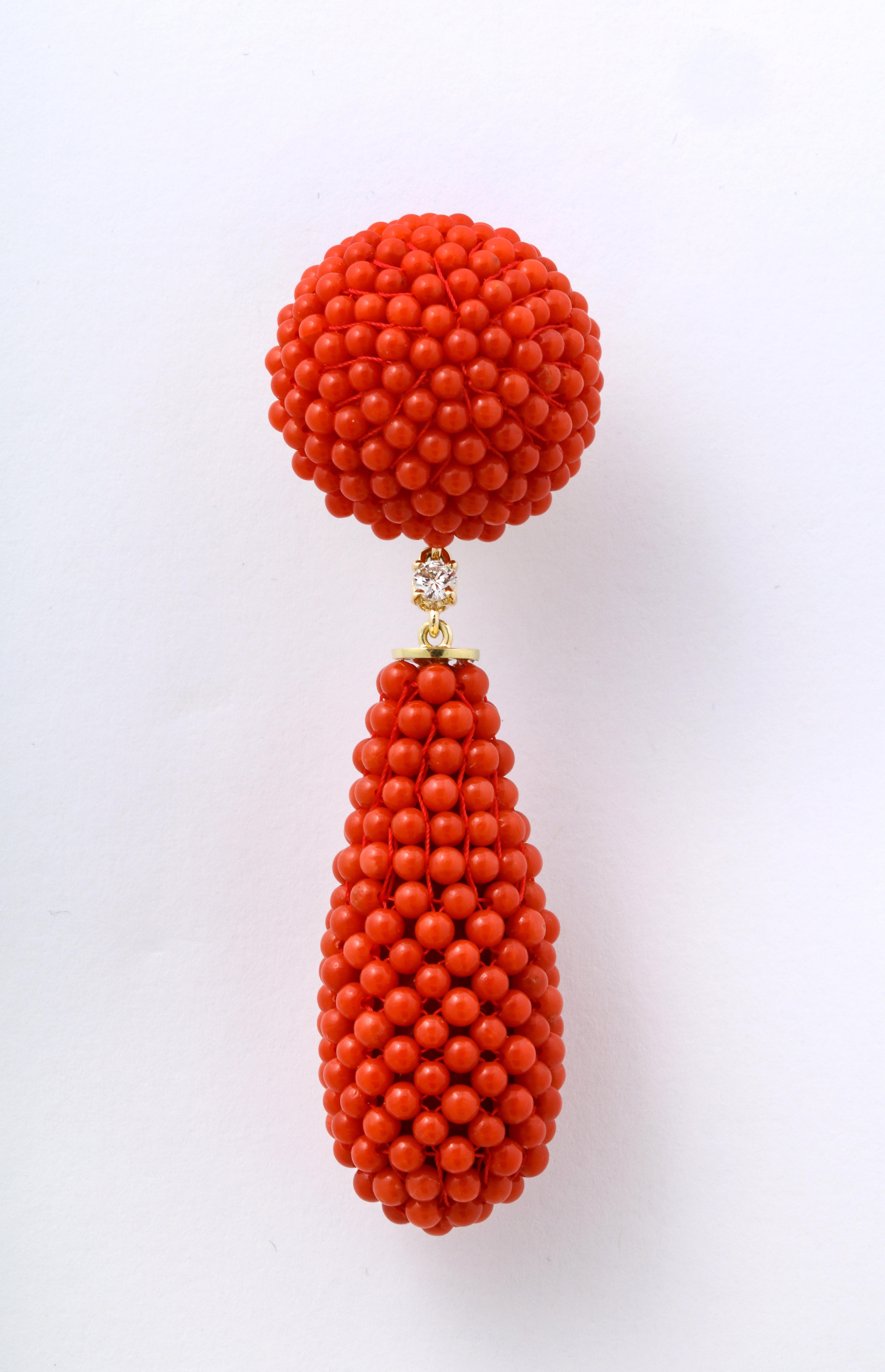 Coral Diamond Gold Drop Earrings In New Condition For Sale In Bal Harbour, FL