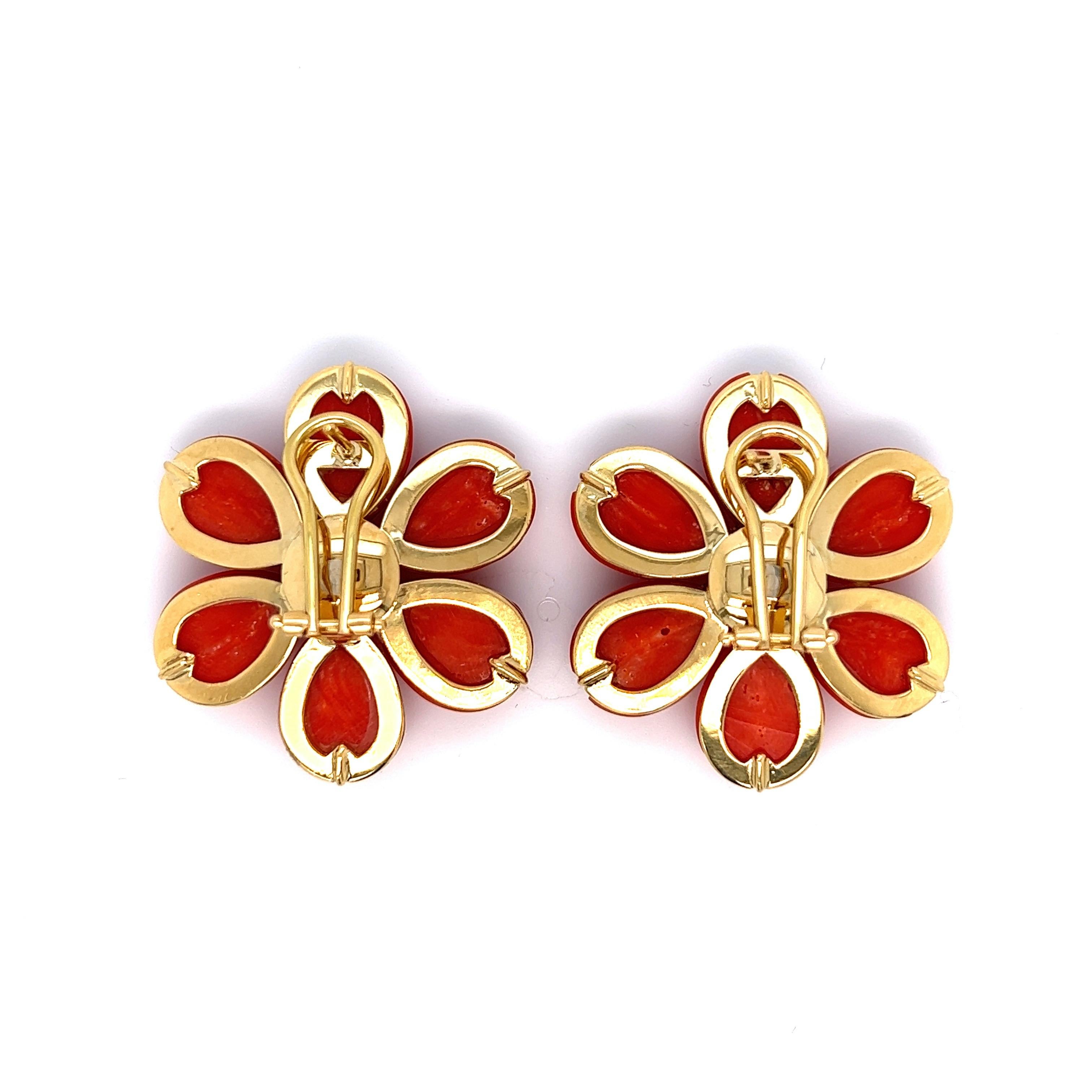 Round Cut Coral Diamond Gold Flower Earrings For Sale