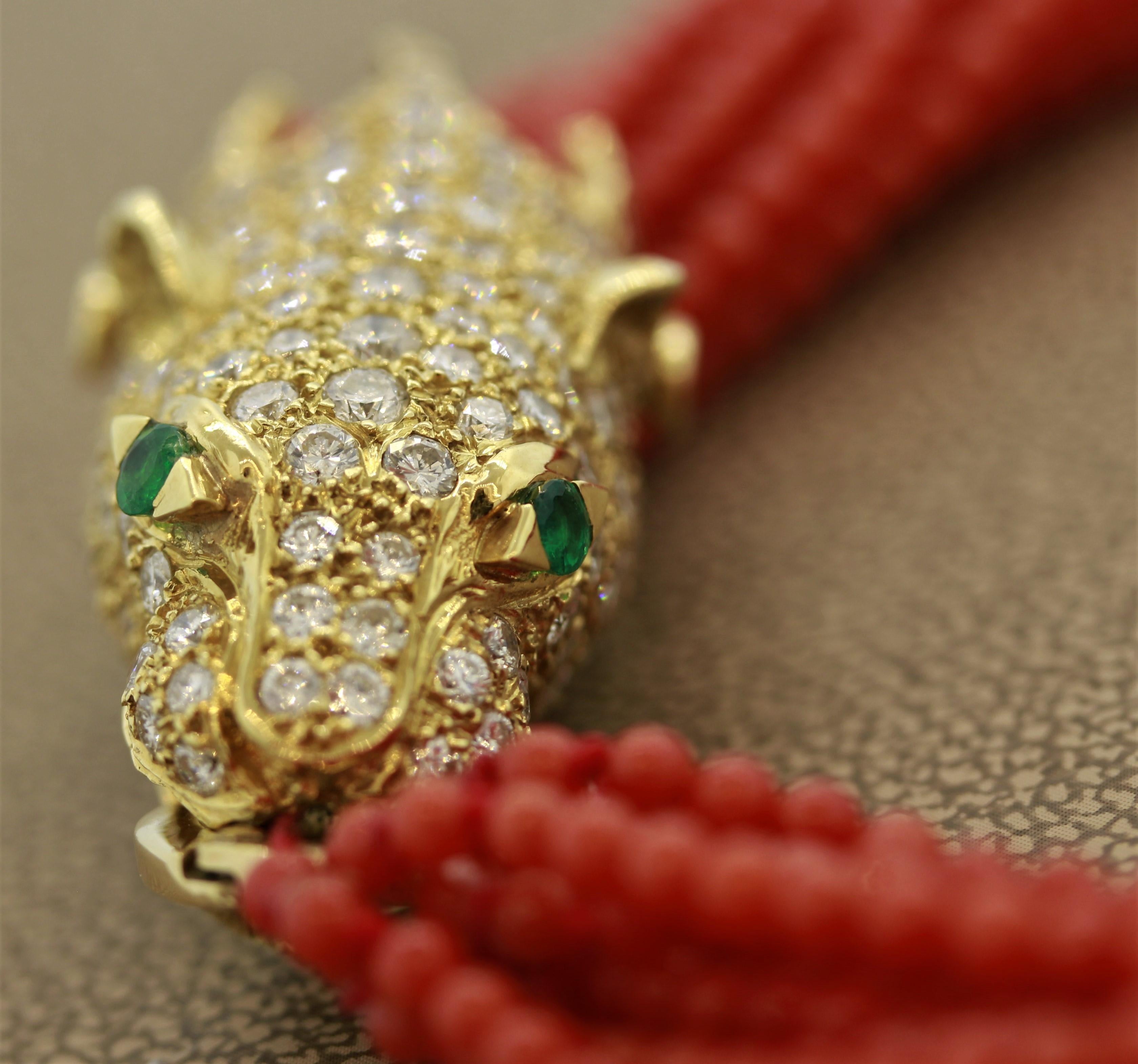 Coral Diamond Gold Panther Clasp Necklace In New Condition In Beverly Hills, CA