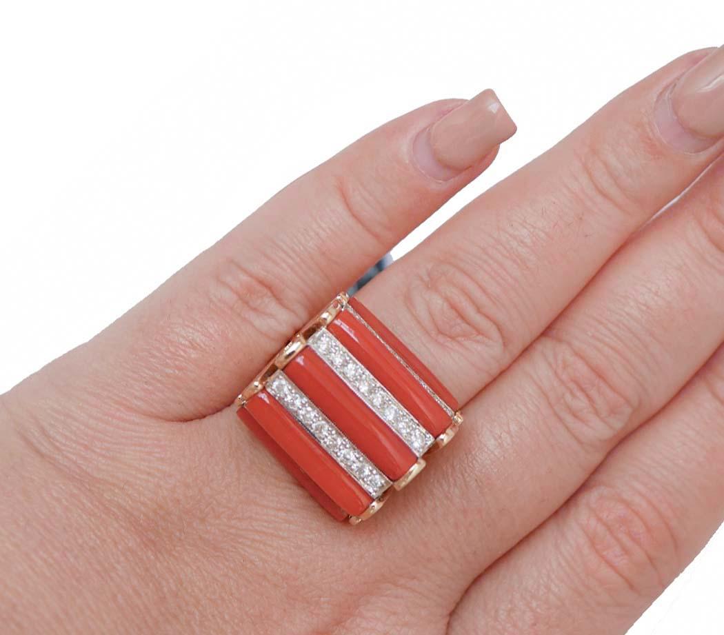 Coral, Diamonds, 14 Karat Rose Gold Ring. In Good Condition In Marcianise, Marcianise (CE)
