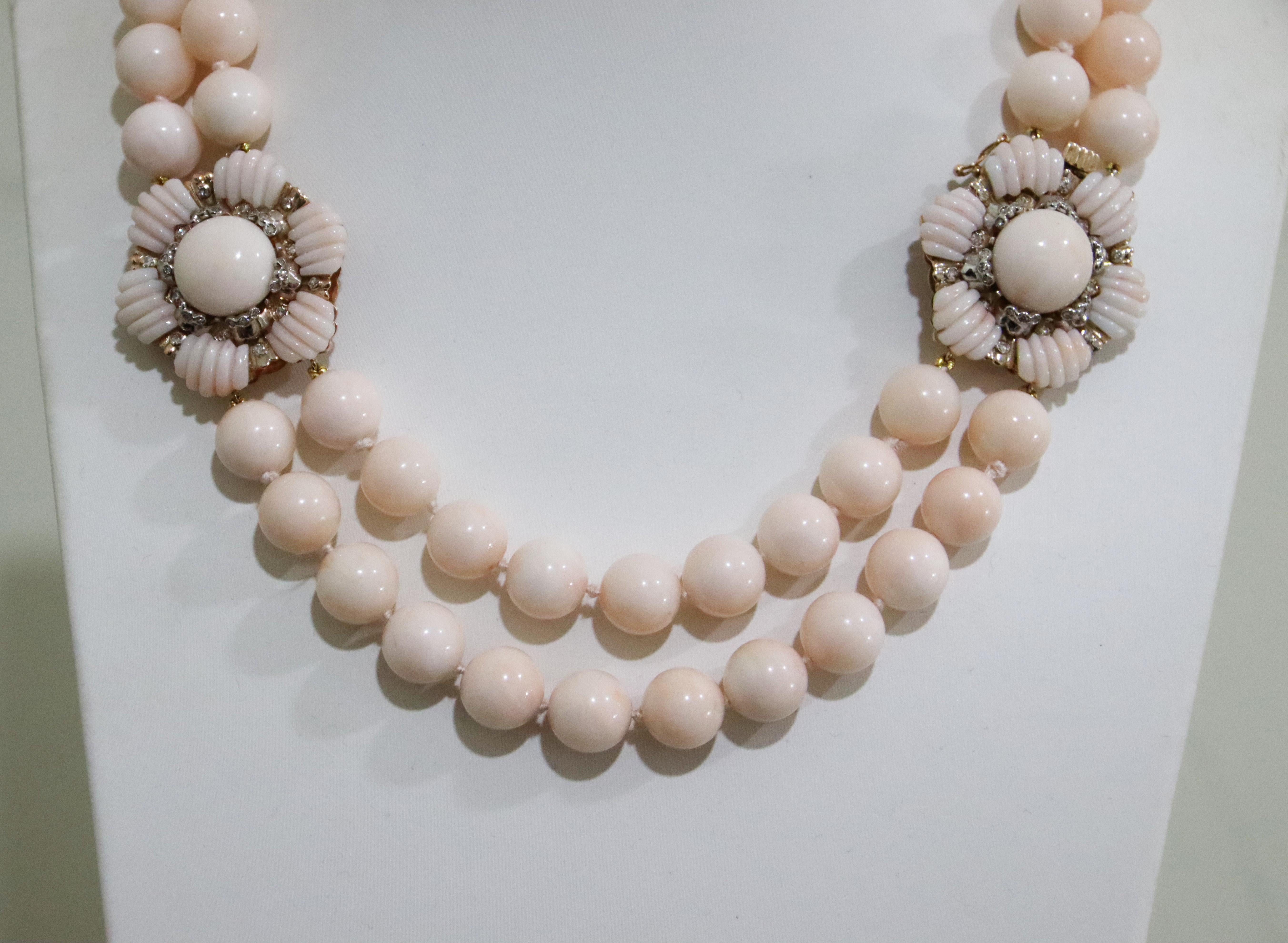 Coral Diamonds 14 Karat Yellow Gold Beaded Necklace Corte brillante en venta