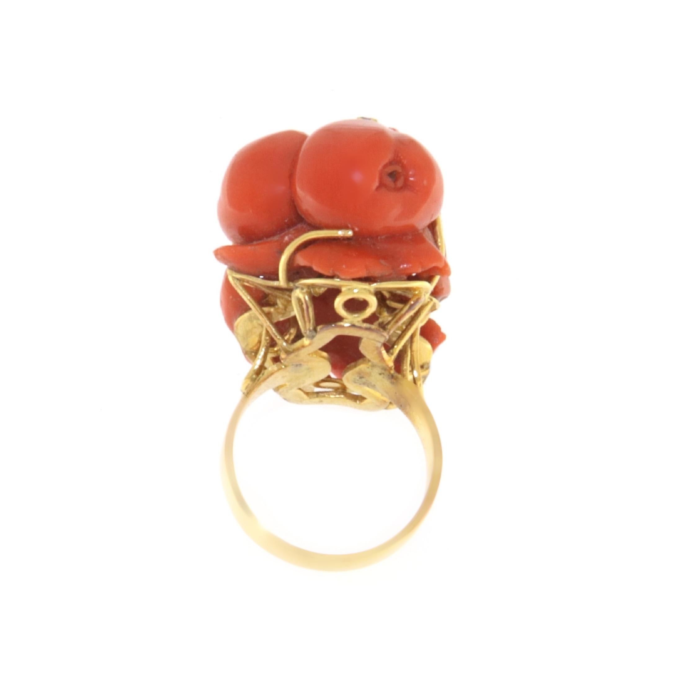 Brilliant Cut Coral Diamonds 14 Karat Yellow Gold Cocktail Ring For Sale