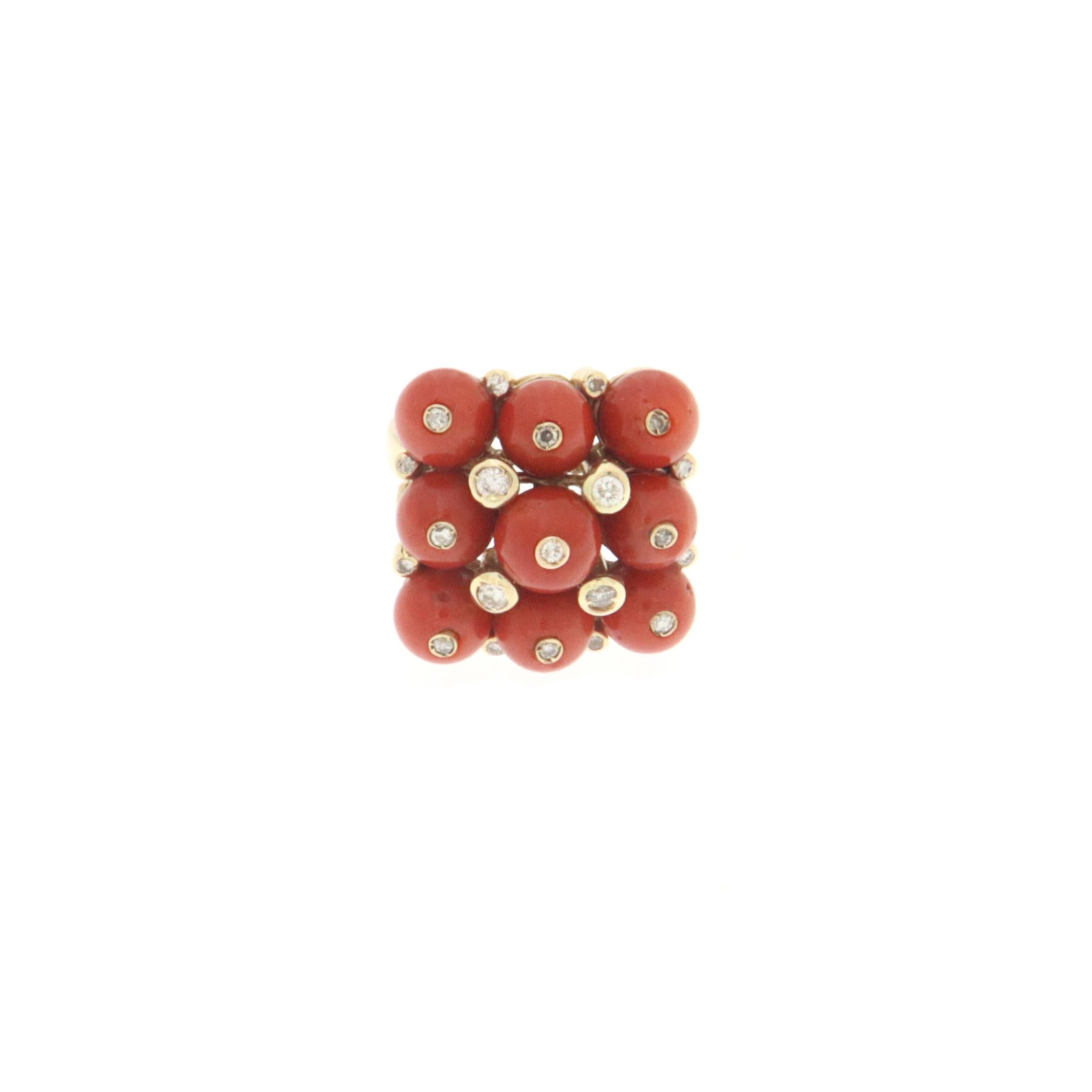 Women's Coral Diamonds 14 Karat Yellow Gold Cocktail Ring For Sale