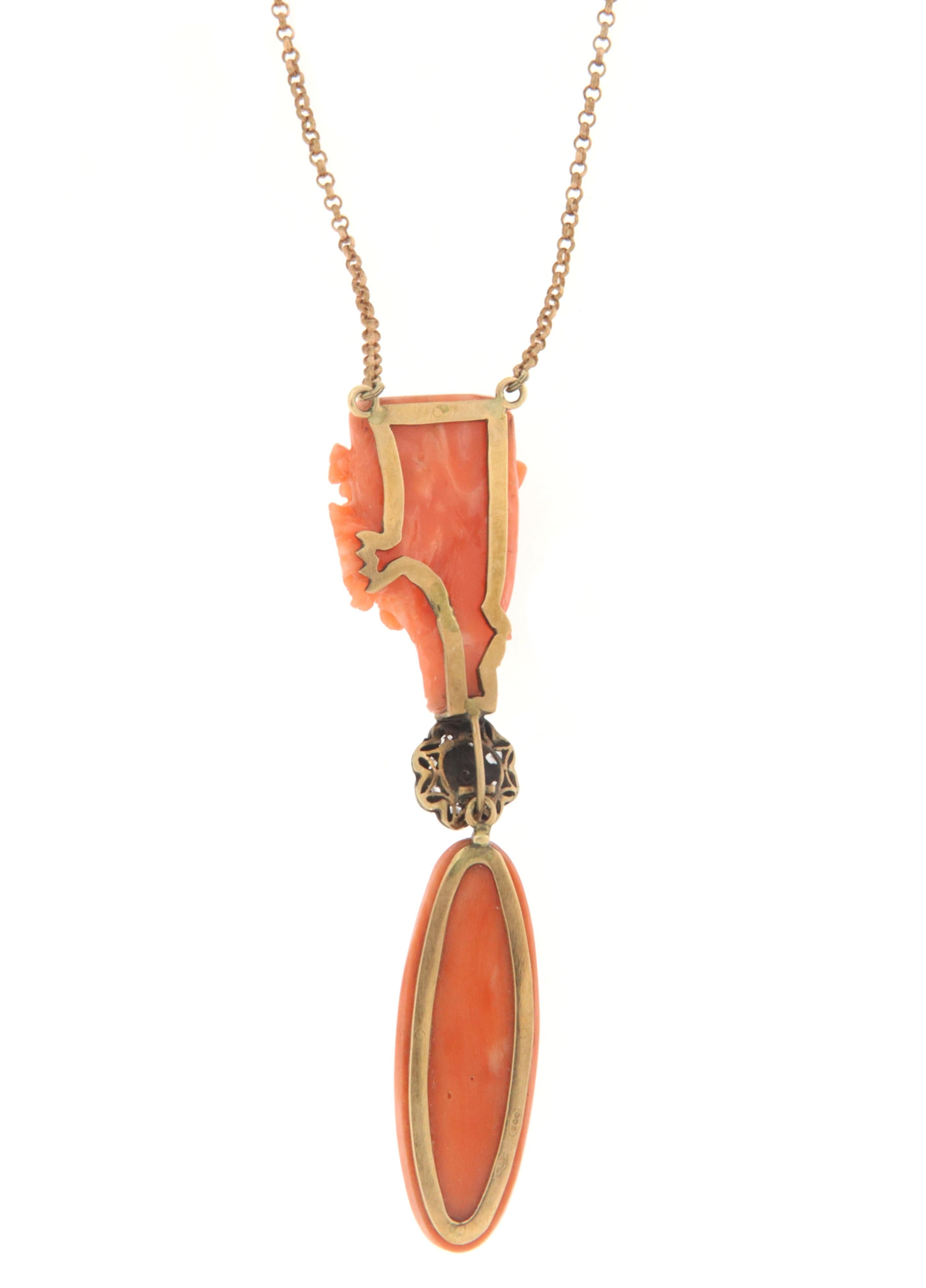Coral Diamonds 14 Karat Yellow Gold Pendant Necklace In New Condition For Sale In Marcianise, IT