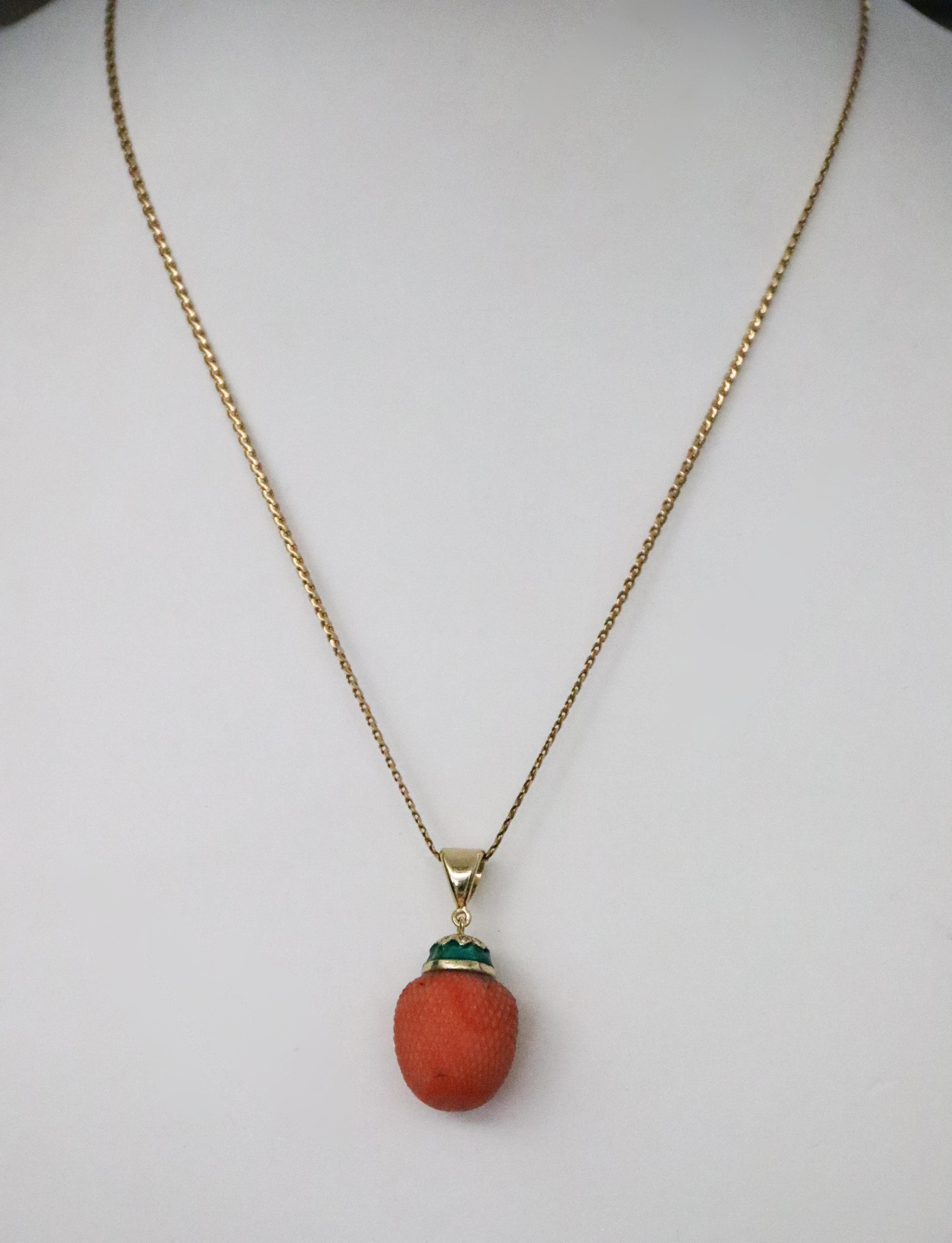 Coral Diamonds 14 Karat Yellow Gold Pendant Necklace For Sale 2