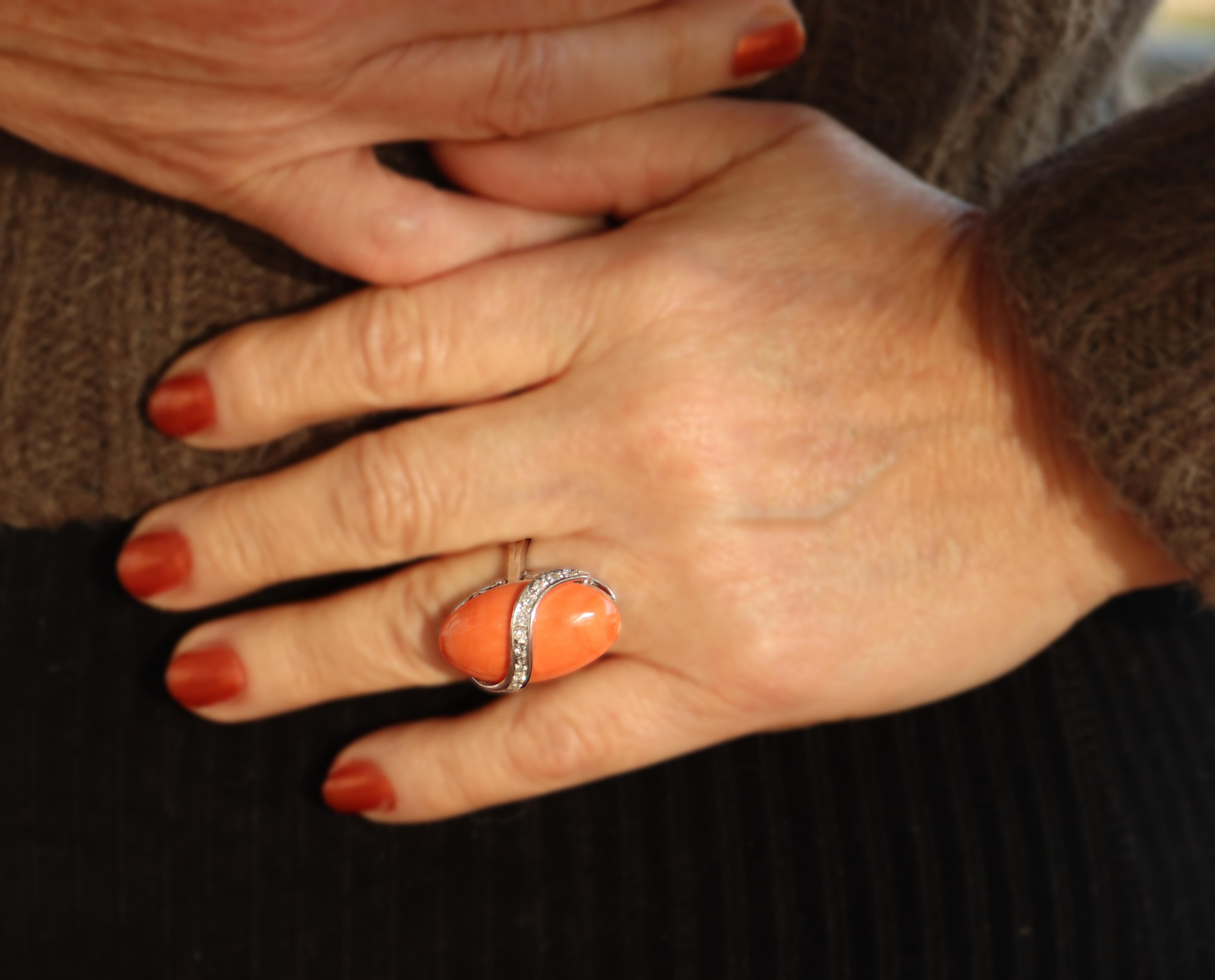Coral Diamonds 18 Karat White Gold Cocktail Ring For Sale 4