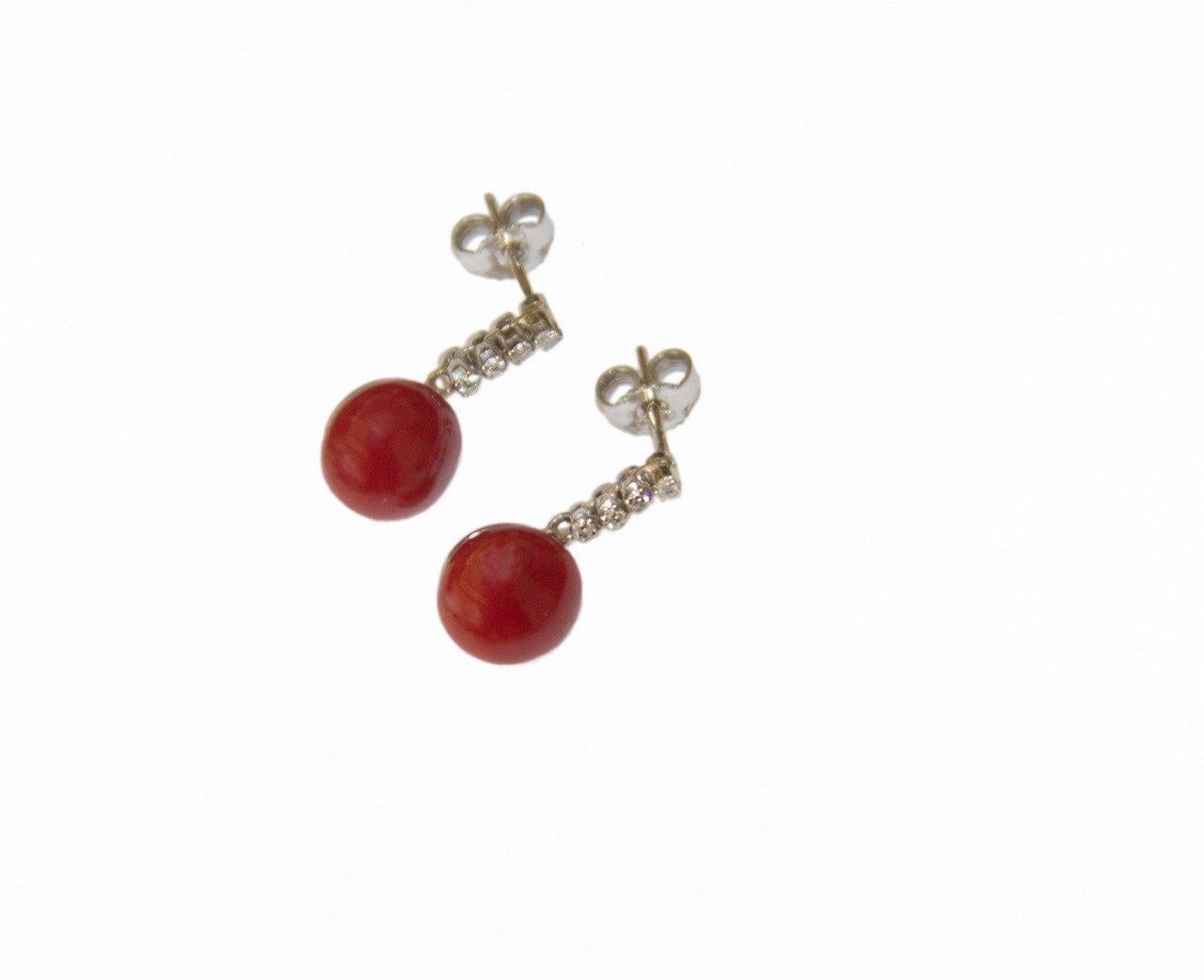 Brilliant Cut Coral Diamonds 18 Karat White Gold Drop Earrings For Sale