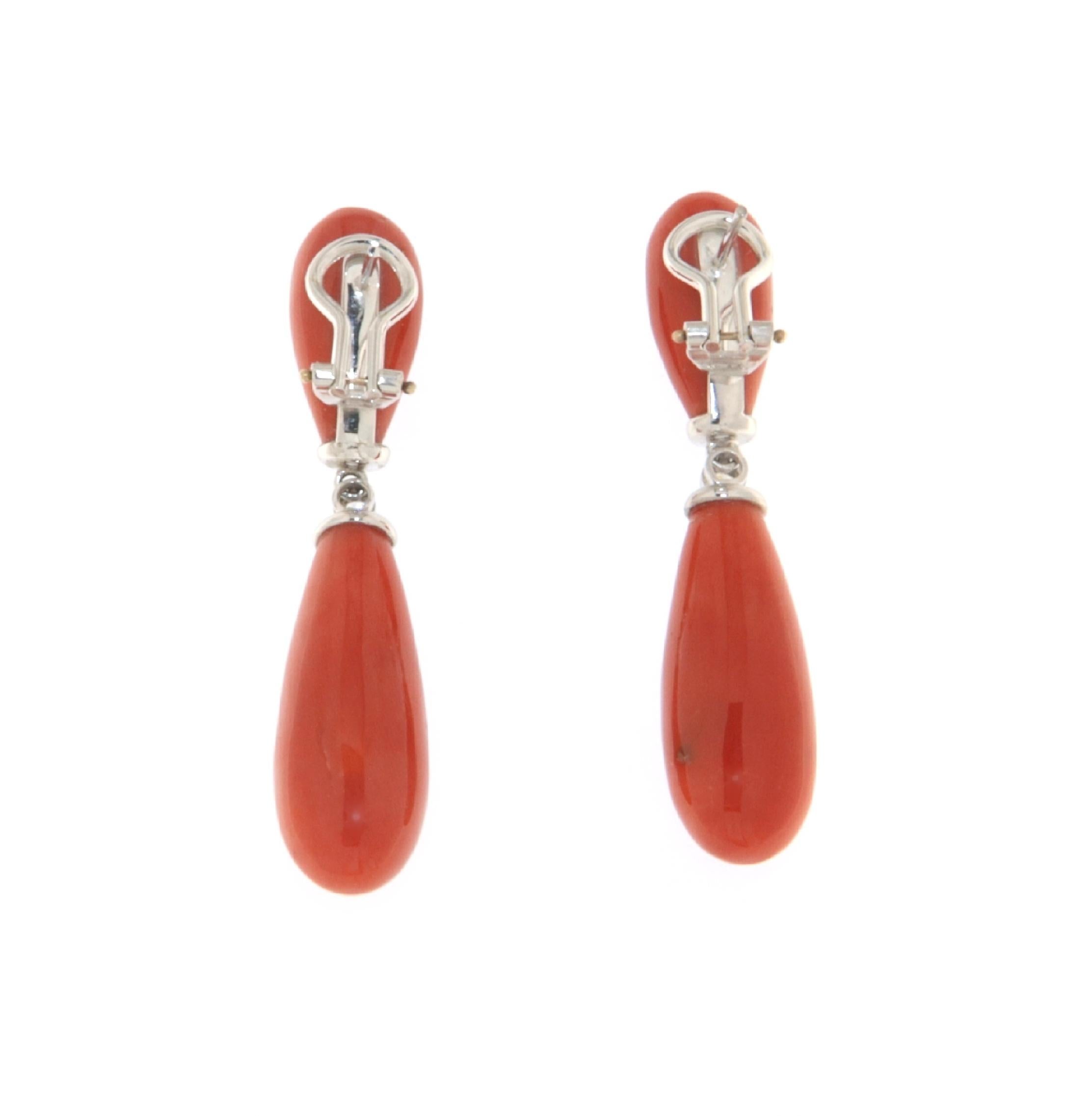 Coral Diamonds 18 Karat White Gold Drop Earrings In New Condition For Sale In Marcianise, IT