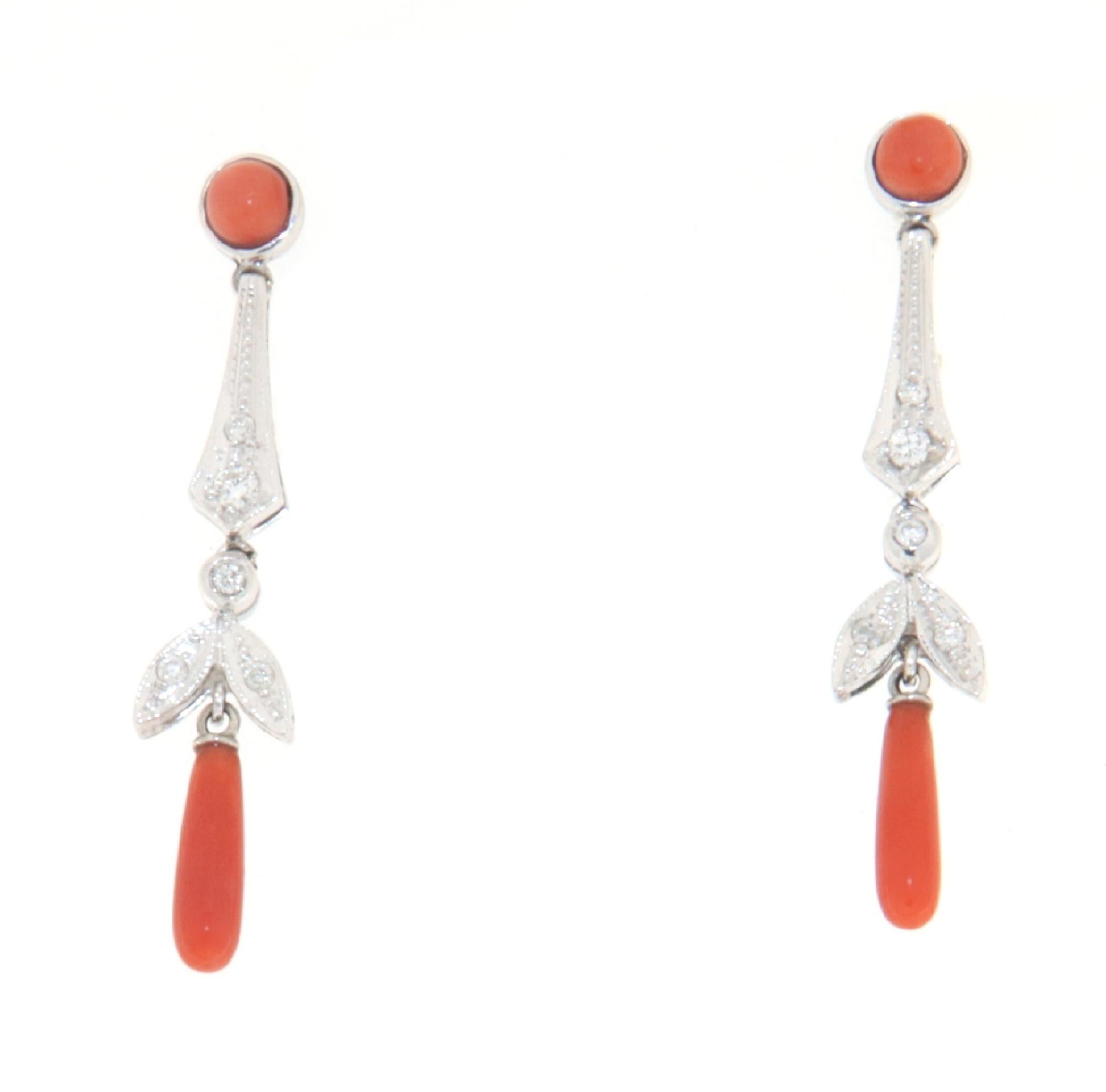 Coral Diamonds 18 Karat White Gold Drop Earrings In New Condition For Sale In Marcianise, IT