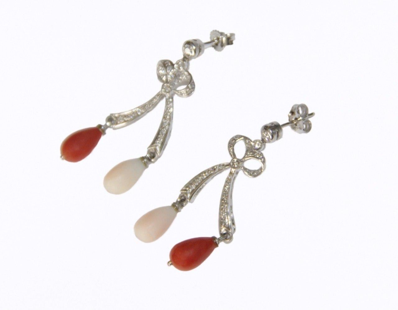 Coral Diamonds 18 Karat White Gold Drop Earrings In New Condition For Sale In Marcianise, IT