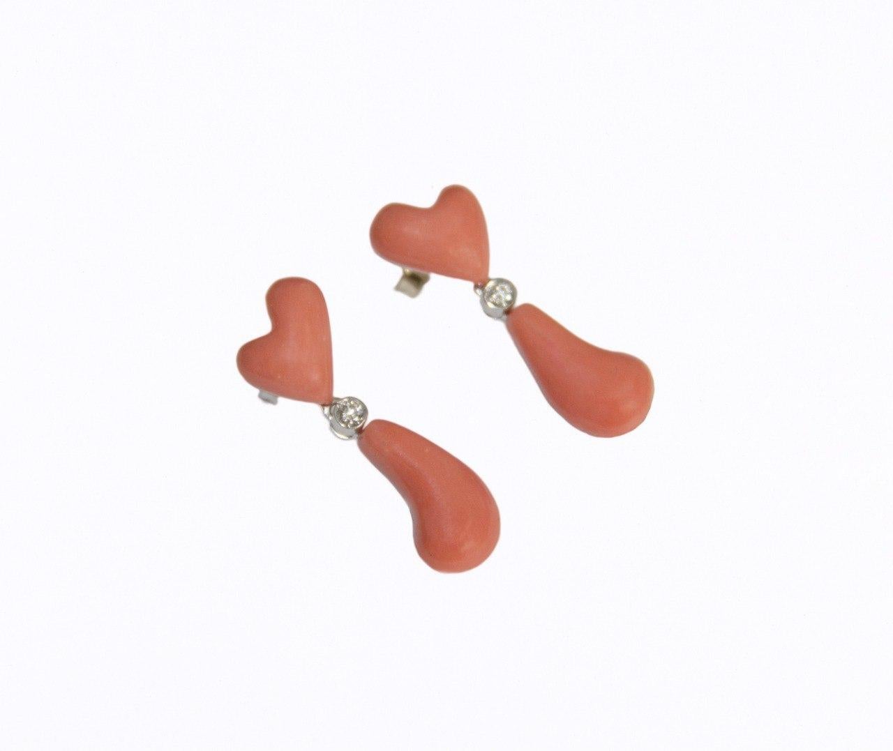 Coral Diamonds 18 Karat White Gold Drop Earrings In New Condition For Sale In Marcianise, IT