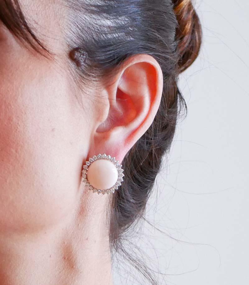 Coral, Diamonds 18 Karat White Gold Earrings. In condizioni buone in vendita a Marcianise, Marcianise (CE)