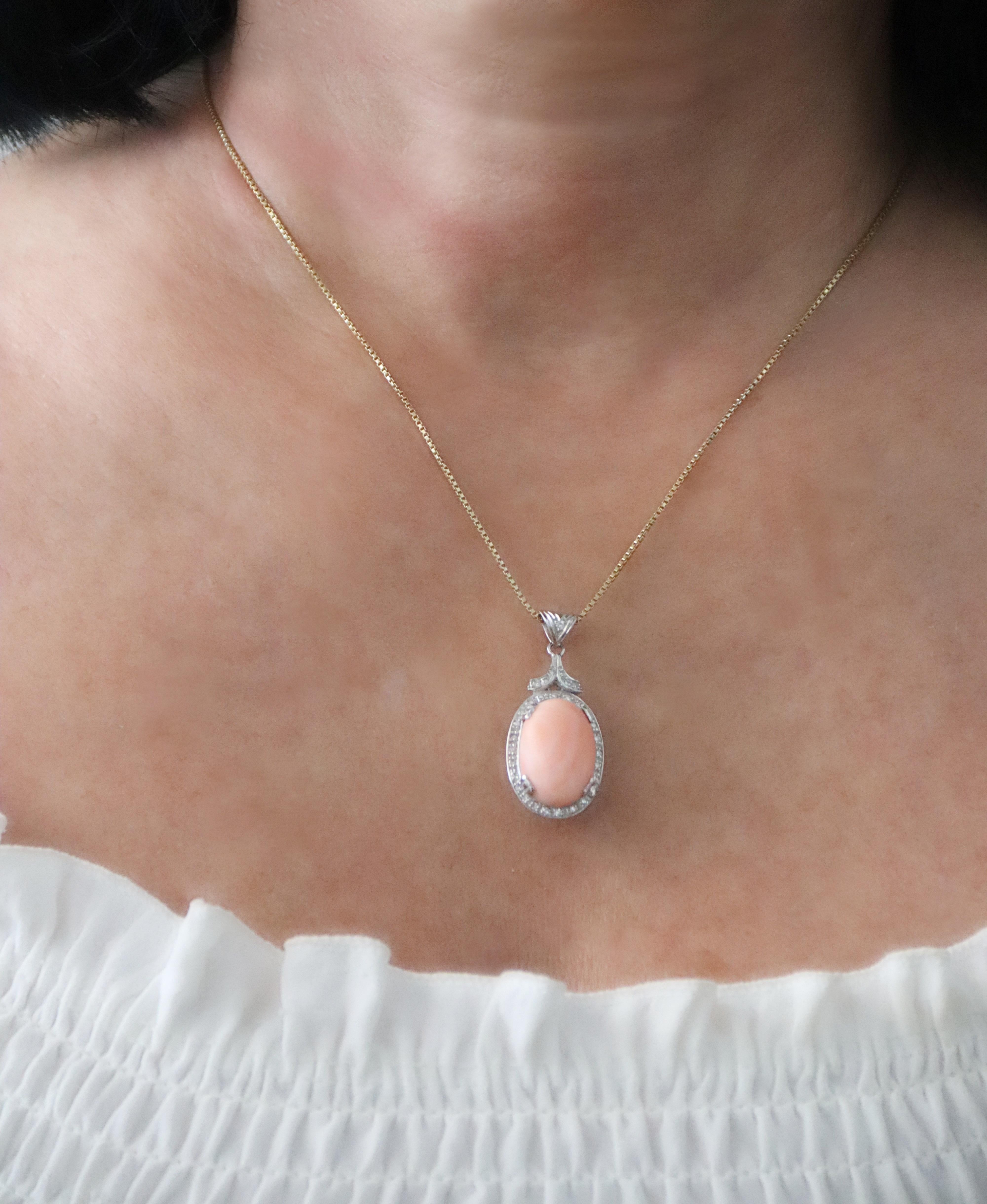 Coral Diamonds 18 Karat White Gold Pendant Necklace For Sale 1