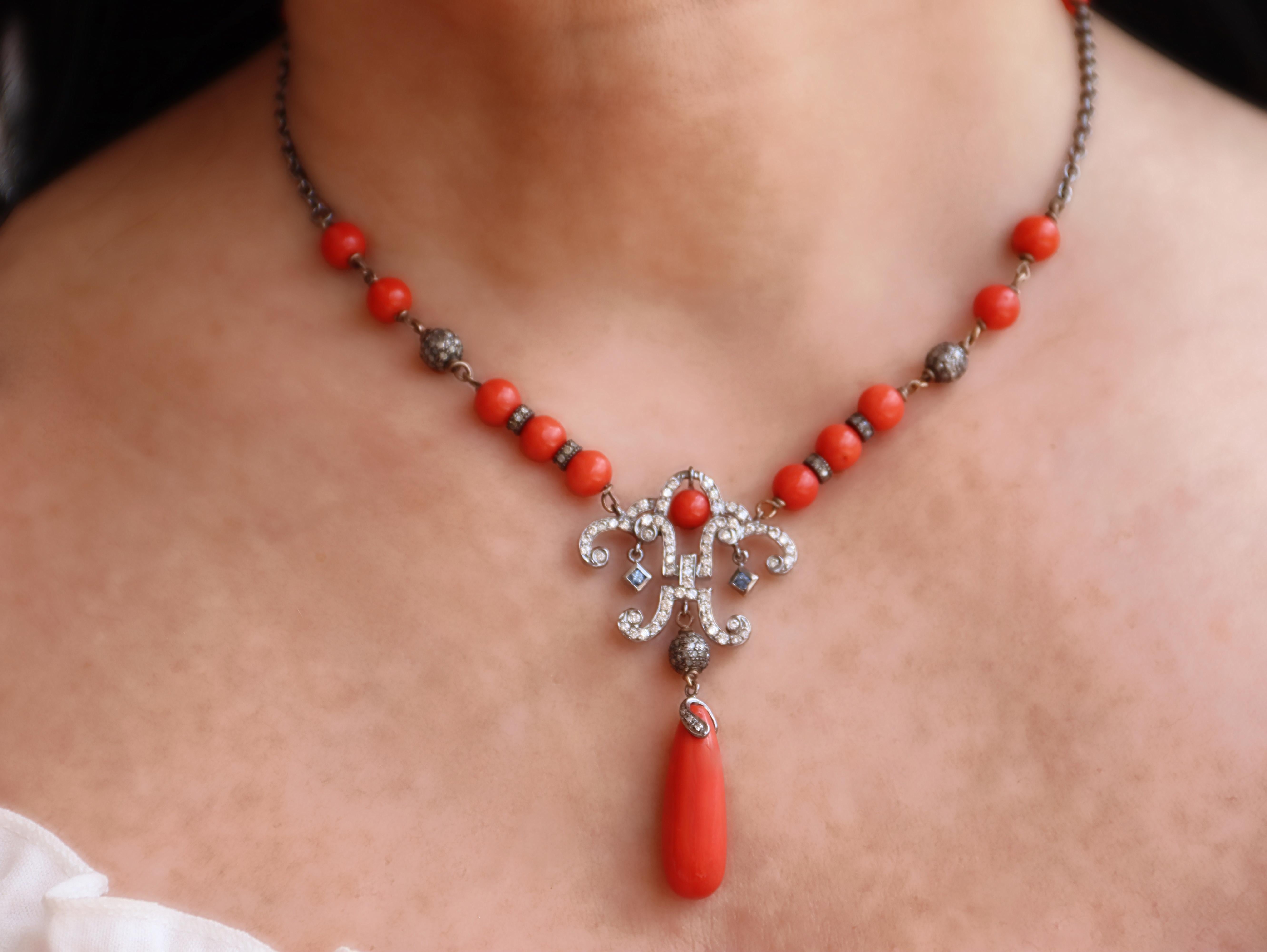 Collana con diamanti di corallo in oro bianco 18 carati in vendita 2
