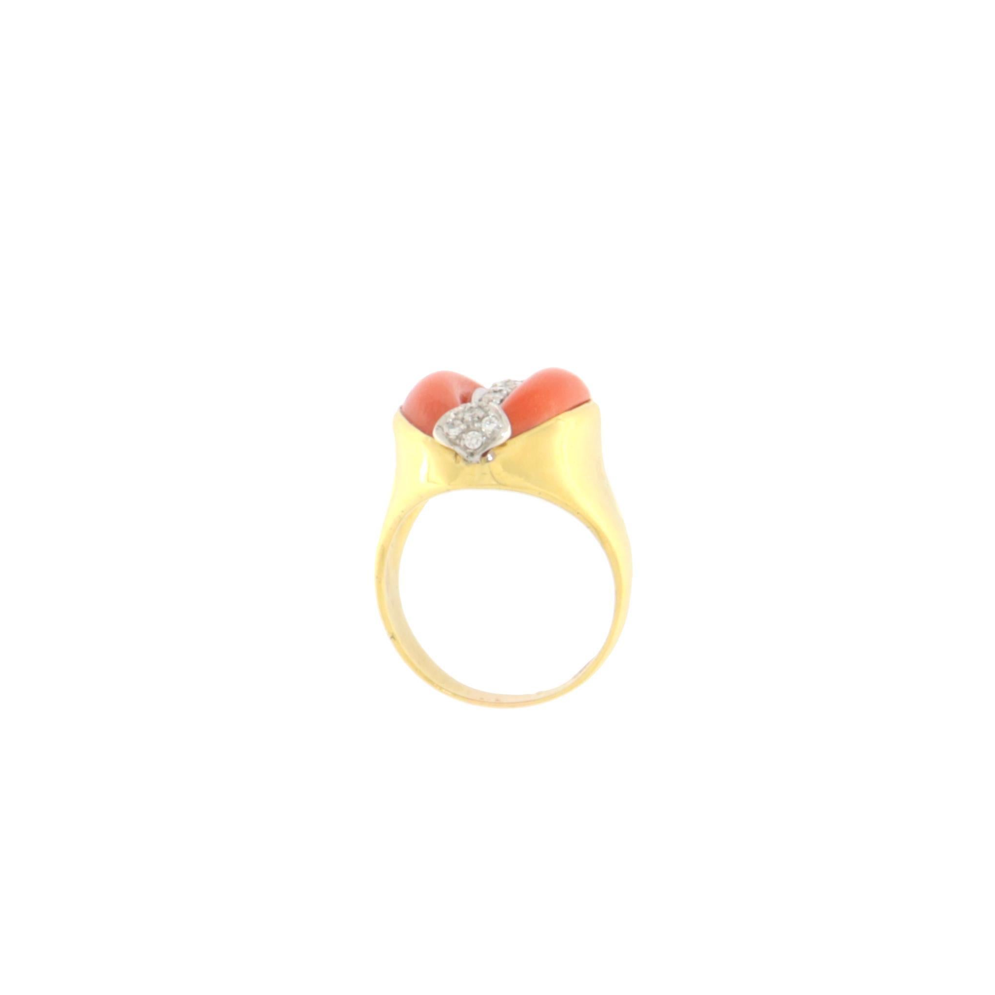 Rétro Bague cocktail en or jaune et blanc 18 carats avec diamants en vente