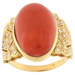 Contemporary 18K Yellow Gold Natural Coral & Diamond Cocktail Ring