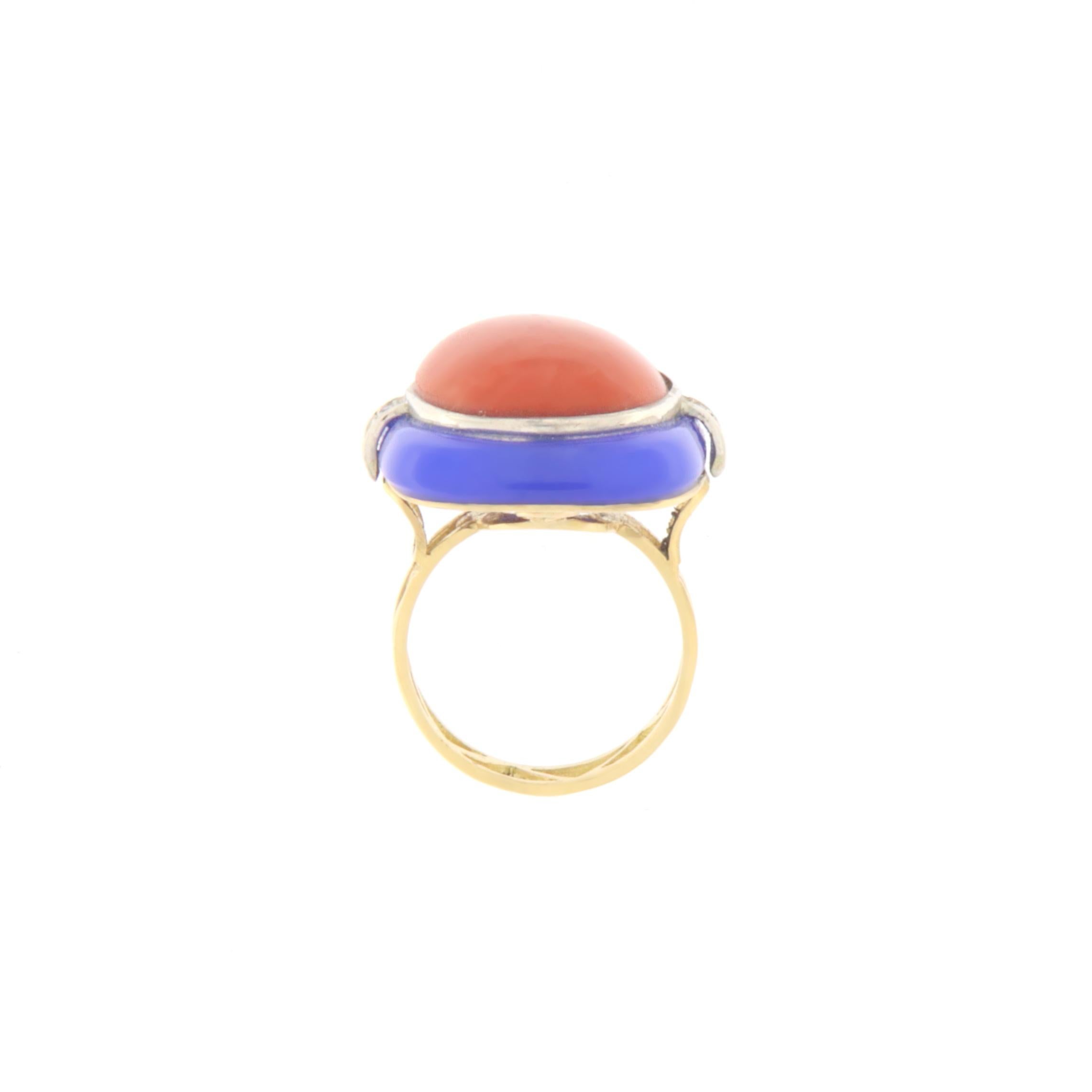 Contemporary Coral Diamonds 18 Karat Yellow Gold Cocktail Ring For Sale