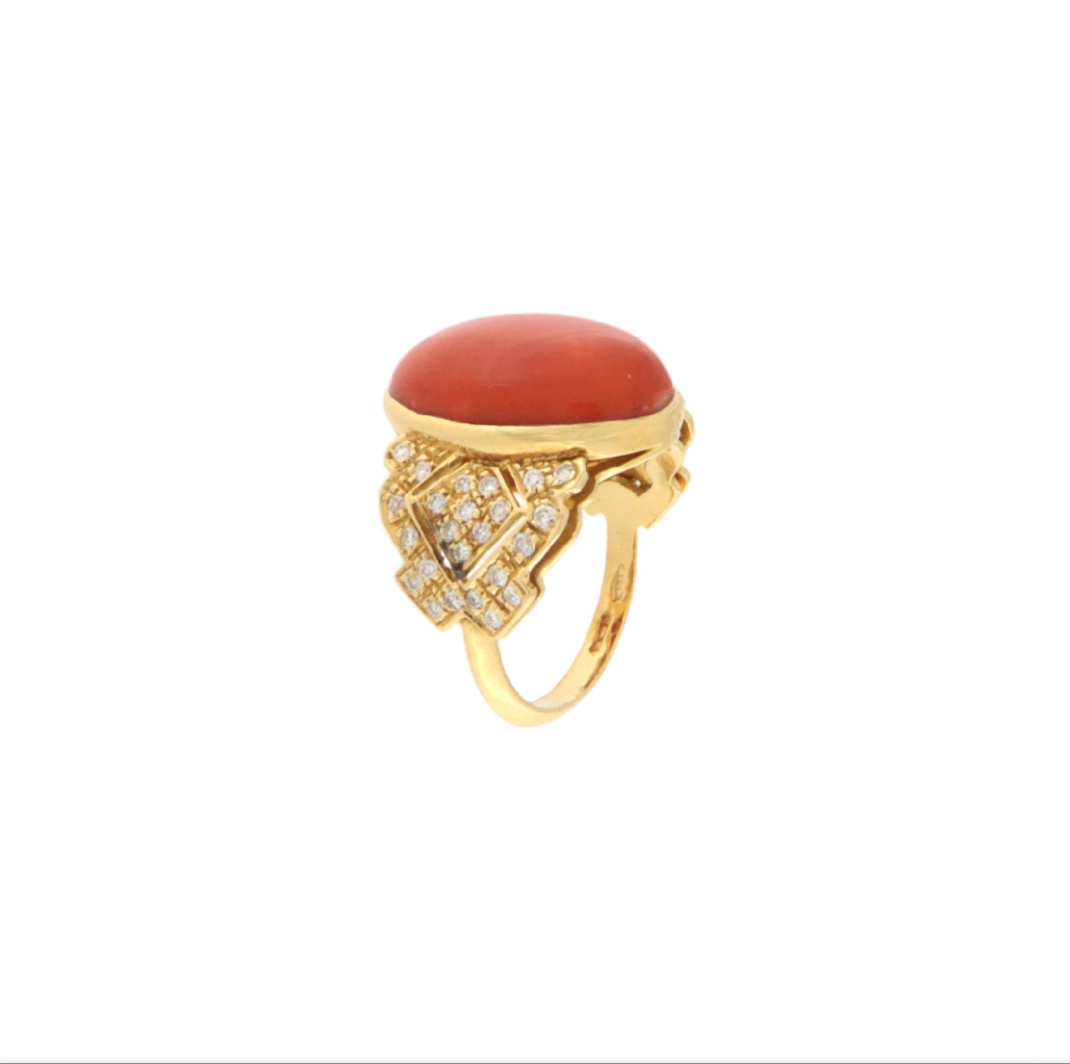 Artigiano Anello Cocktail in oro giallo 18 carati con diamanti corallo in vendita