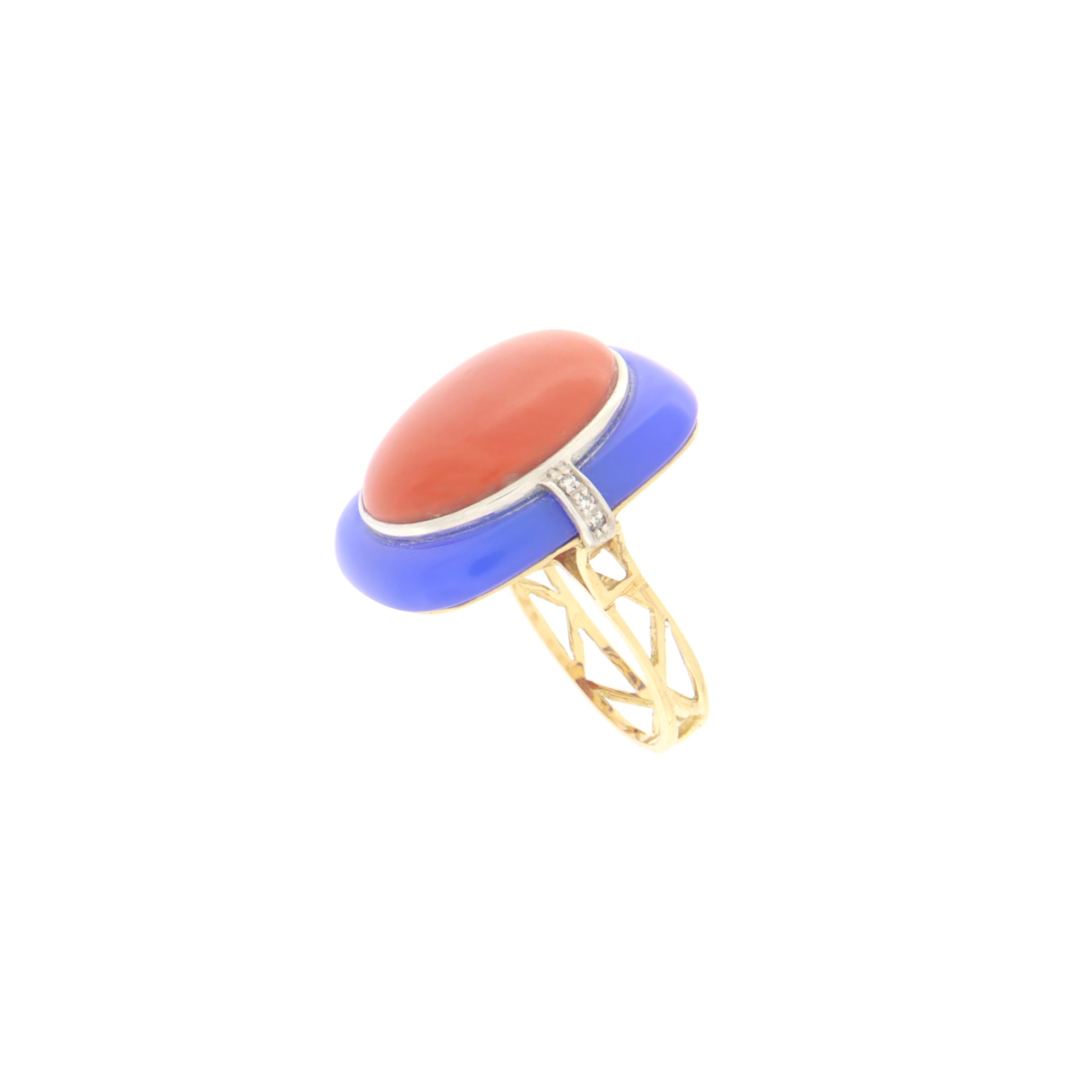 Coral Diamonds 18 Karat Yellow Gold Cocktail Ring In New Condition For Sale In Marcianise, IT