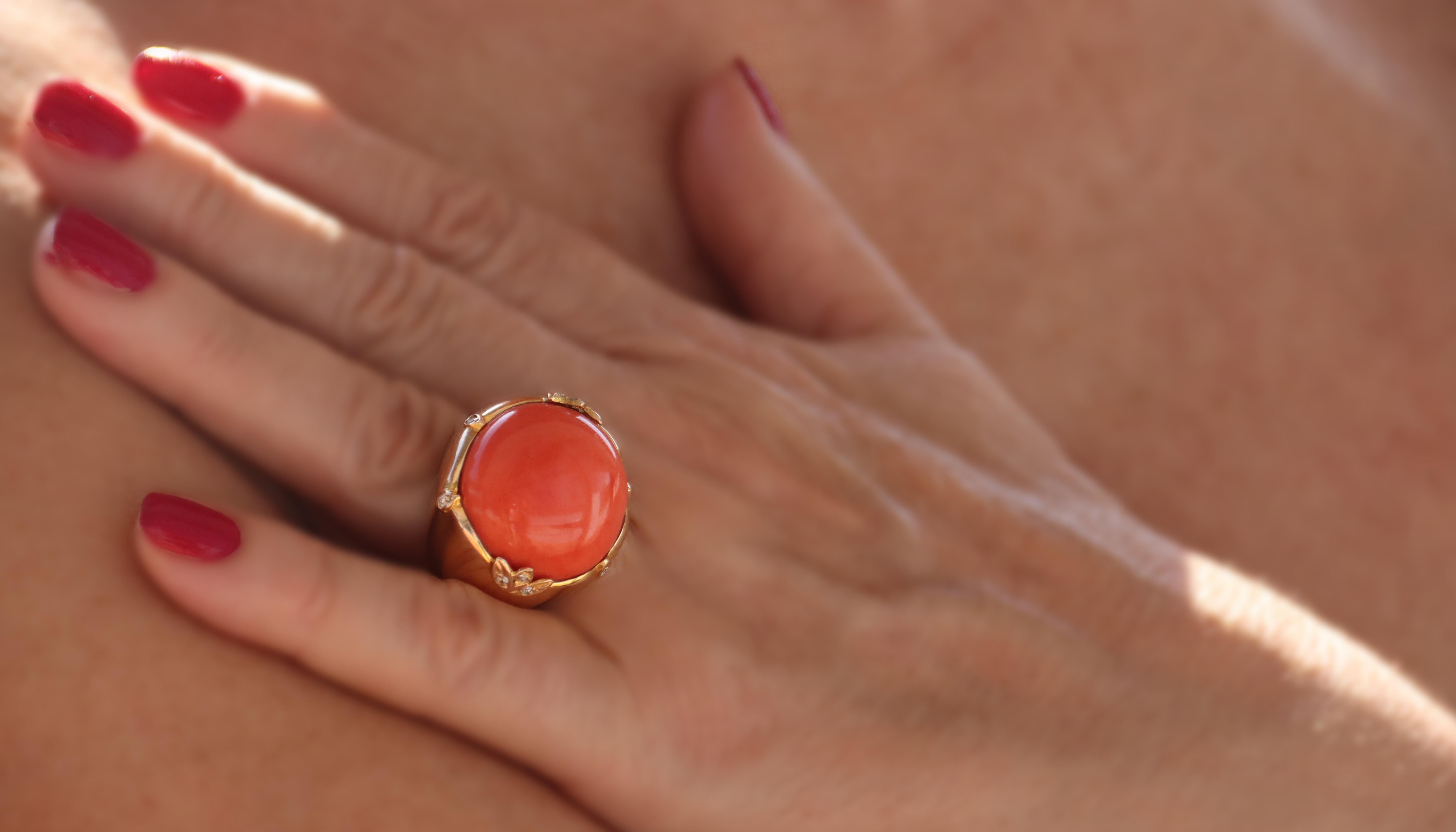 Coral Diamonds 18 Karat Yellow Gold Cocktail Ring For Sale 1