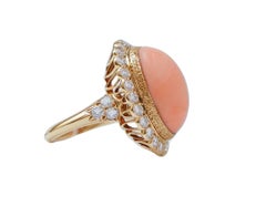 Coral, Diamonds, 18 Kt Yellow Gold Ring.