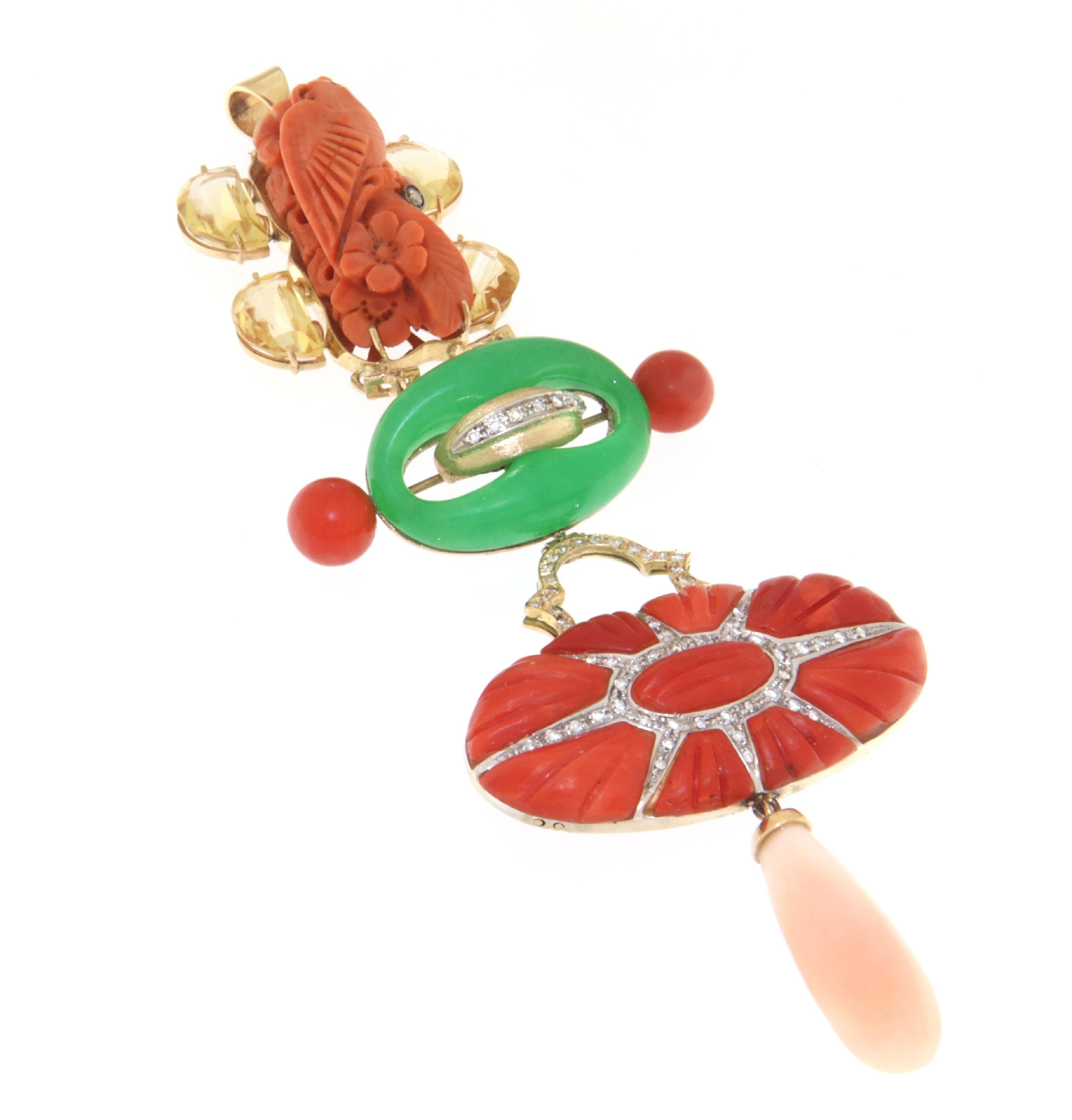 Artisan Collier pendentif en or jaune 18 carats, corail, diamants, citrine et agate en vente