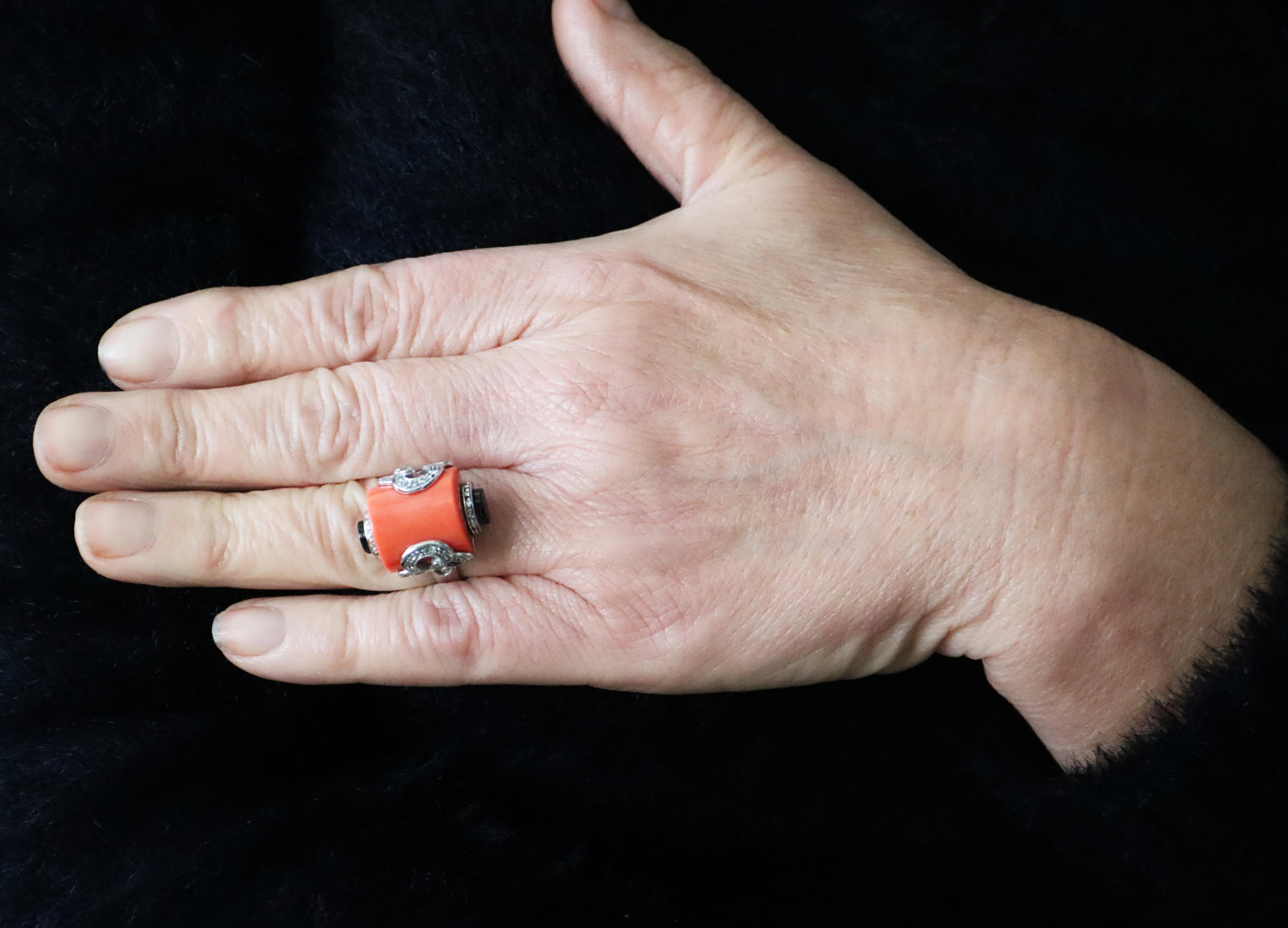 Coral Diamonds Onyx 18 Karat White Gold Cocktail Ring For Sale 5