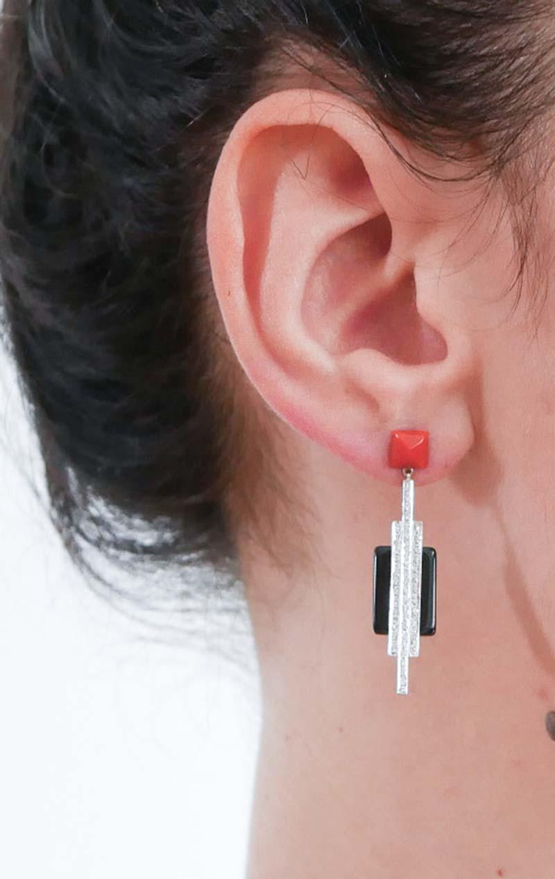 Corail, diamants, onyx, platine Boucles d'oreilles pendantes. Bon état - En vente à Marcianise, Marcianise (CE)