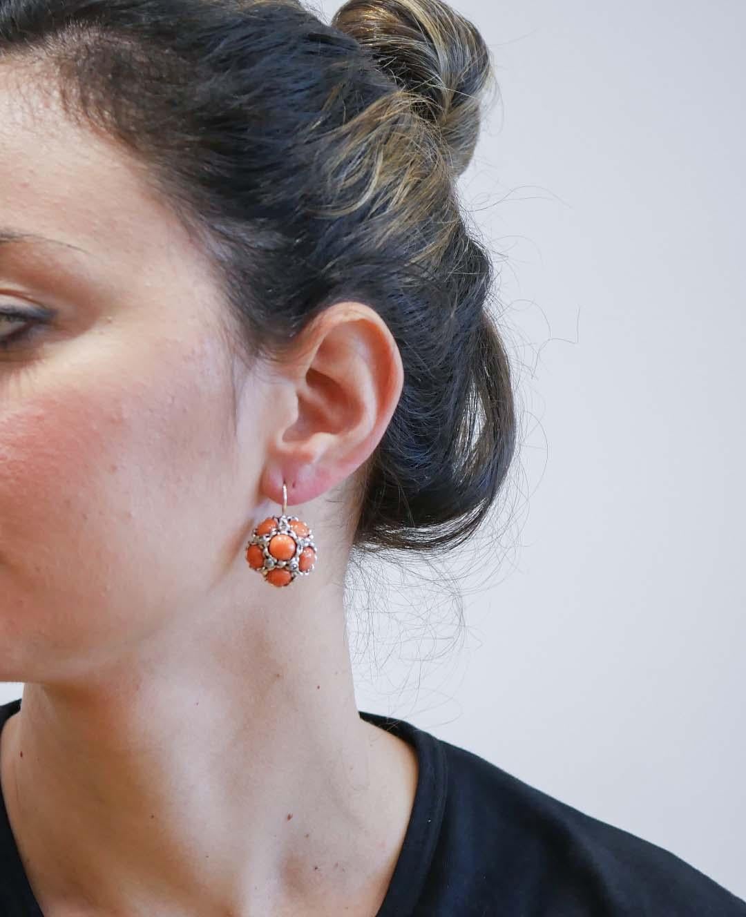 Pendientes de Coral, Diamantes, Oro Rosa y Plata. Corte mixto en venta