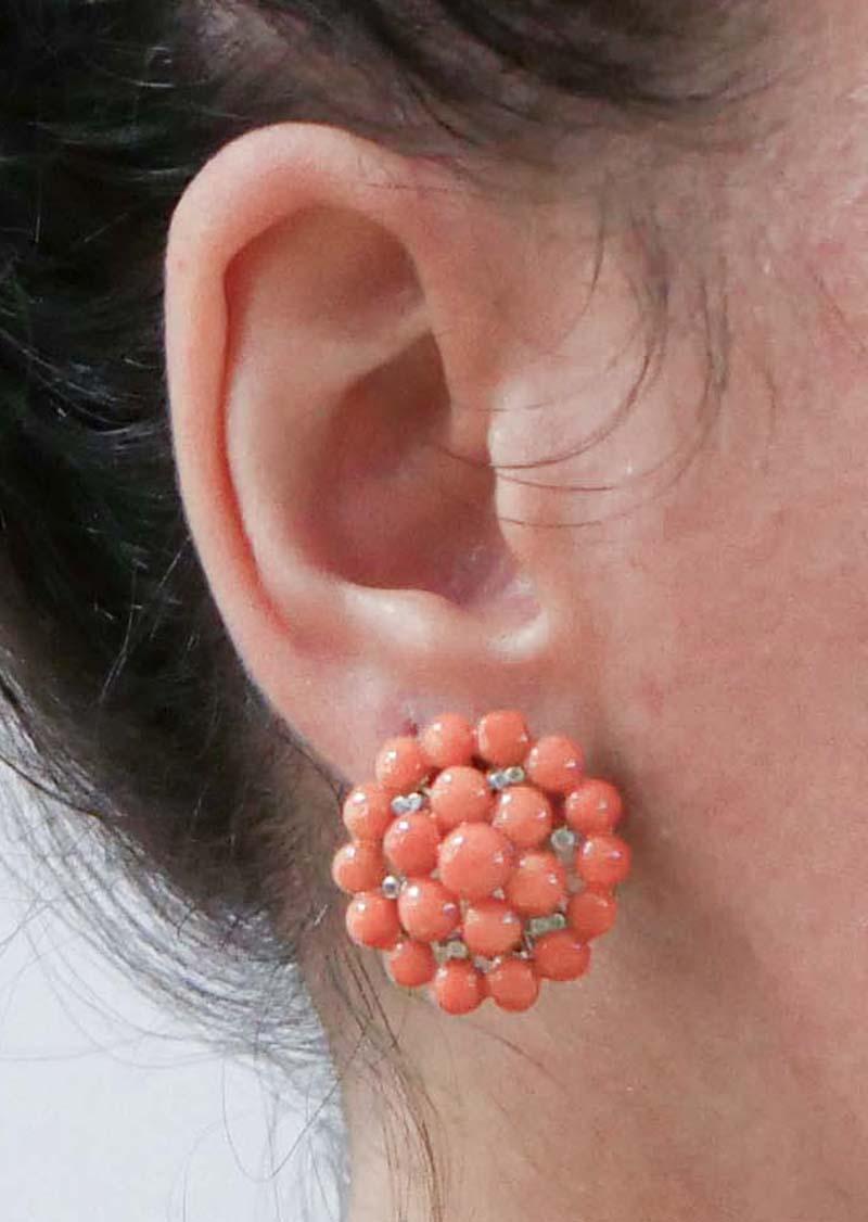 Coral, Diamonds, Rose Gold and Silver Earrings. In Good Condition For Sale In Marcianise, Marcianise (CE)