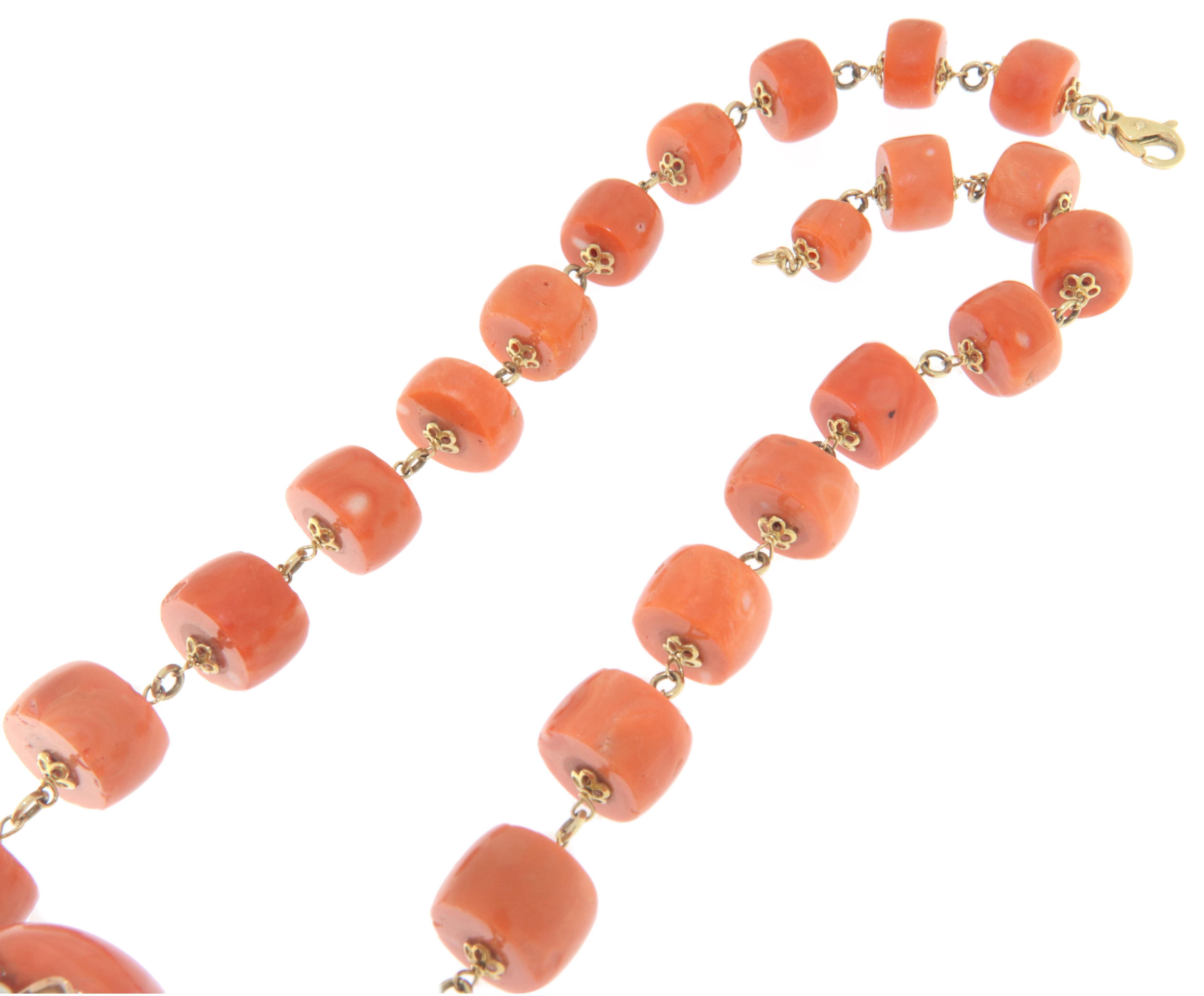 Mixed Cut Coral Diamonds Rubies Agate 18 Karat Yellow Gold Pendant Necklace For Sale