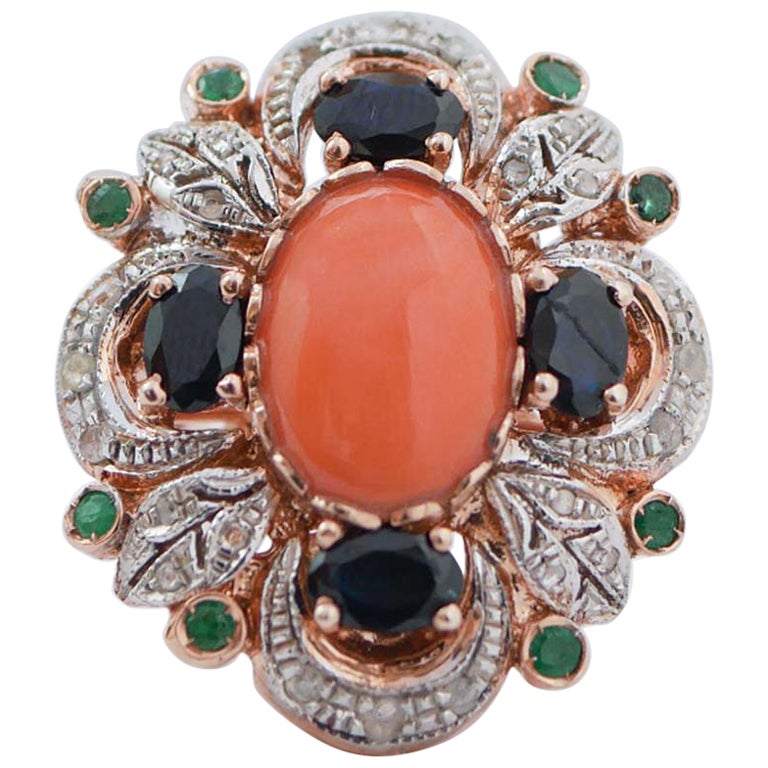 Koralle, Diamanten, Saphire, Smaragde, Rose Gold und Silber Ring.
